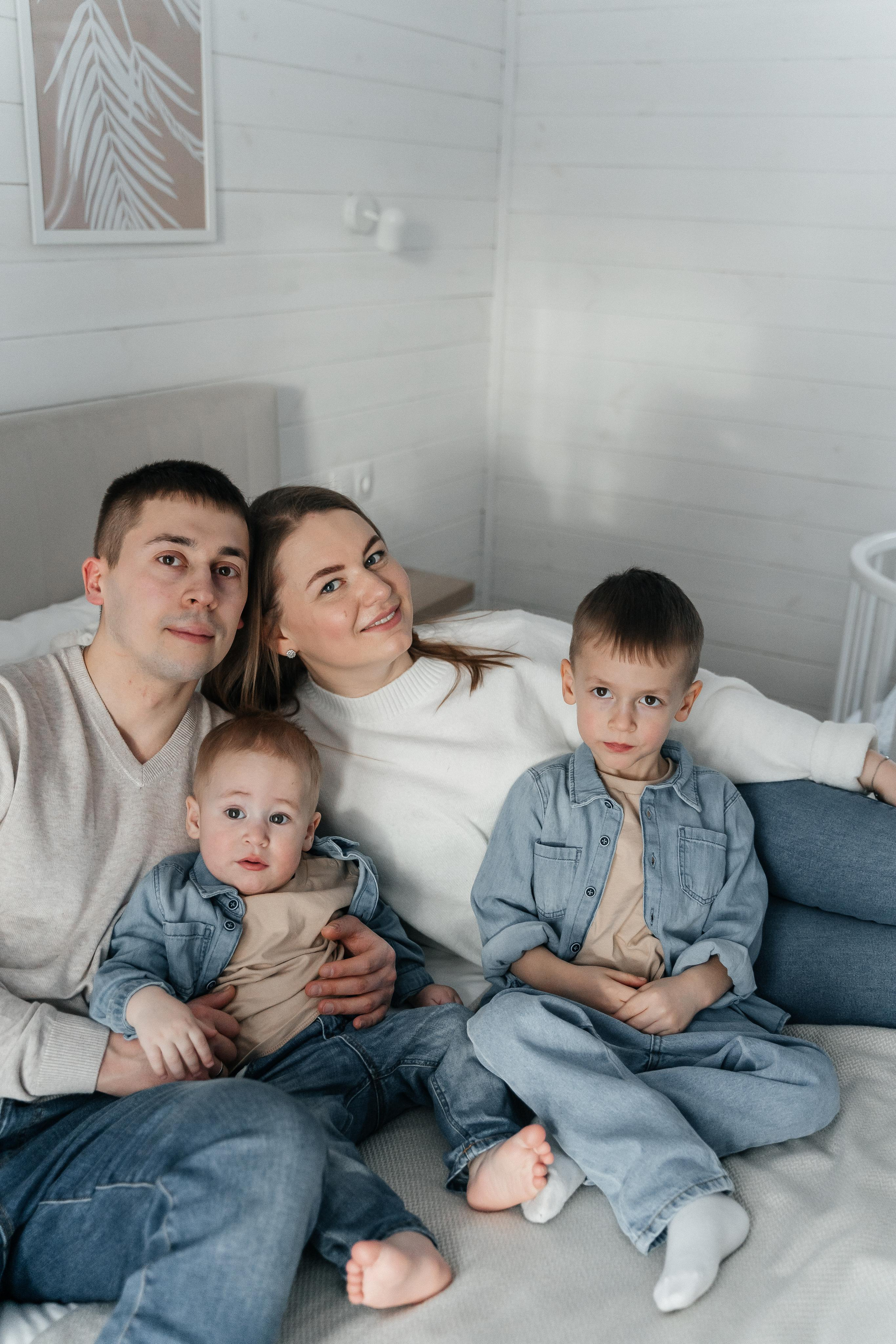 Руслан, Маргарита, Арсений и Артемий. Волик Мария