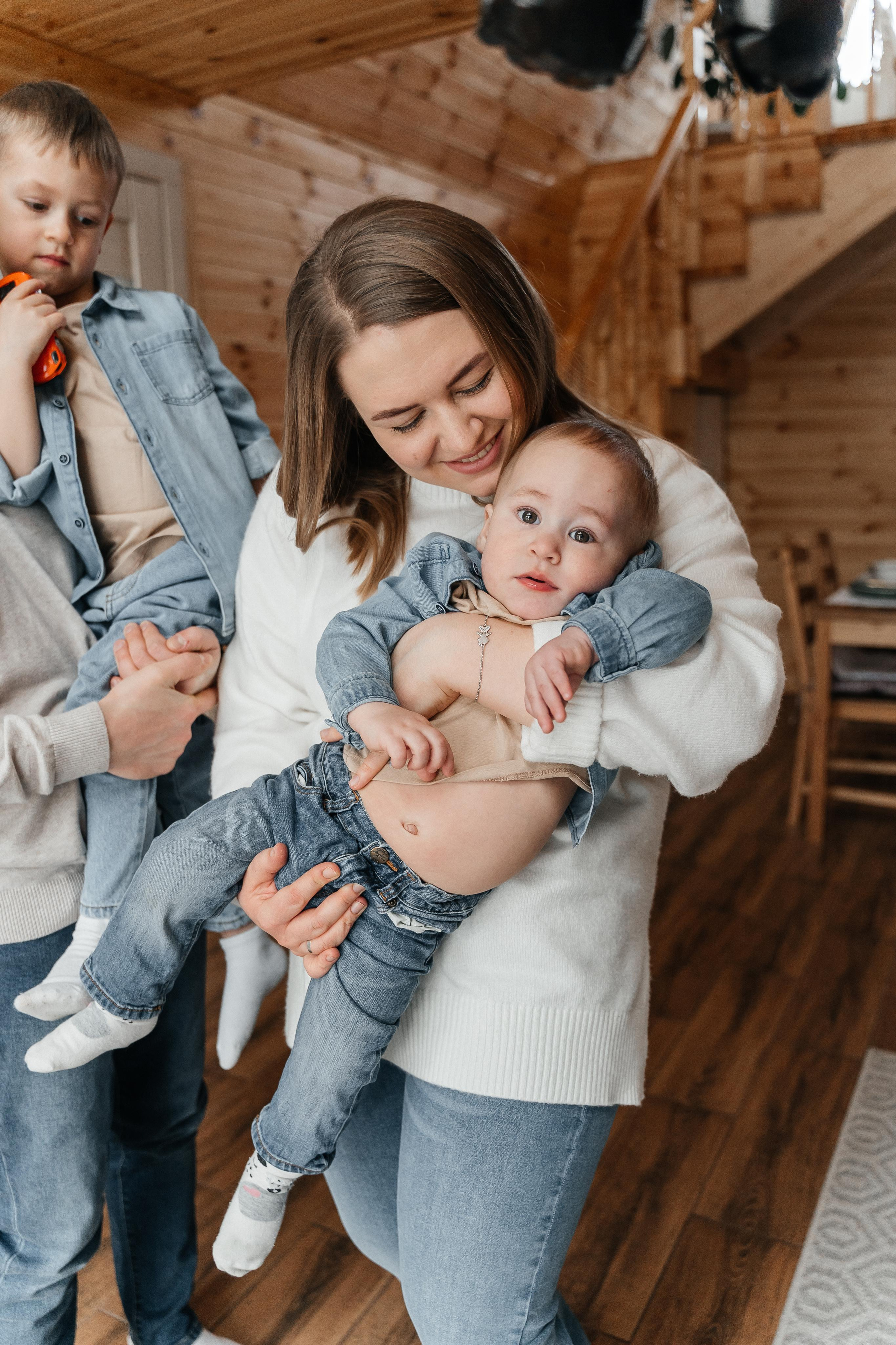 Руслан, Маргарита, Арсений и Артемий. Волик Мария