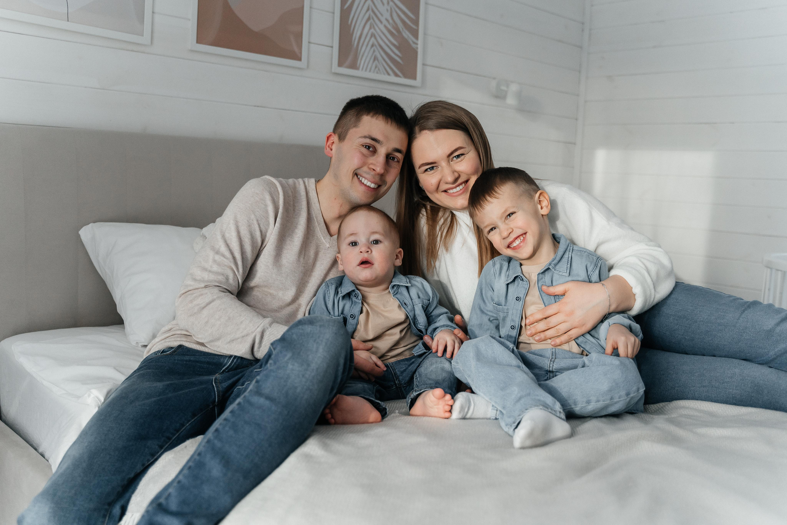 Руслан, Маргарита, Арсений и Артемий. Волик Мария