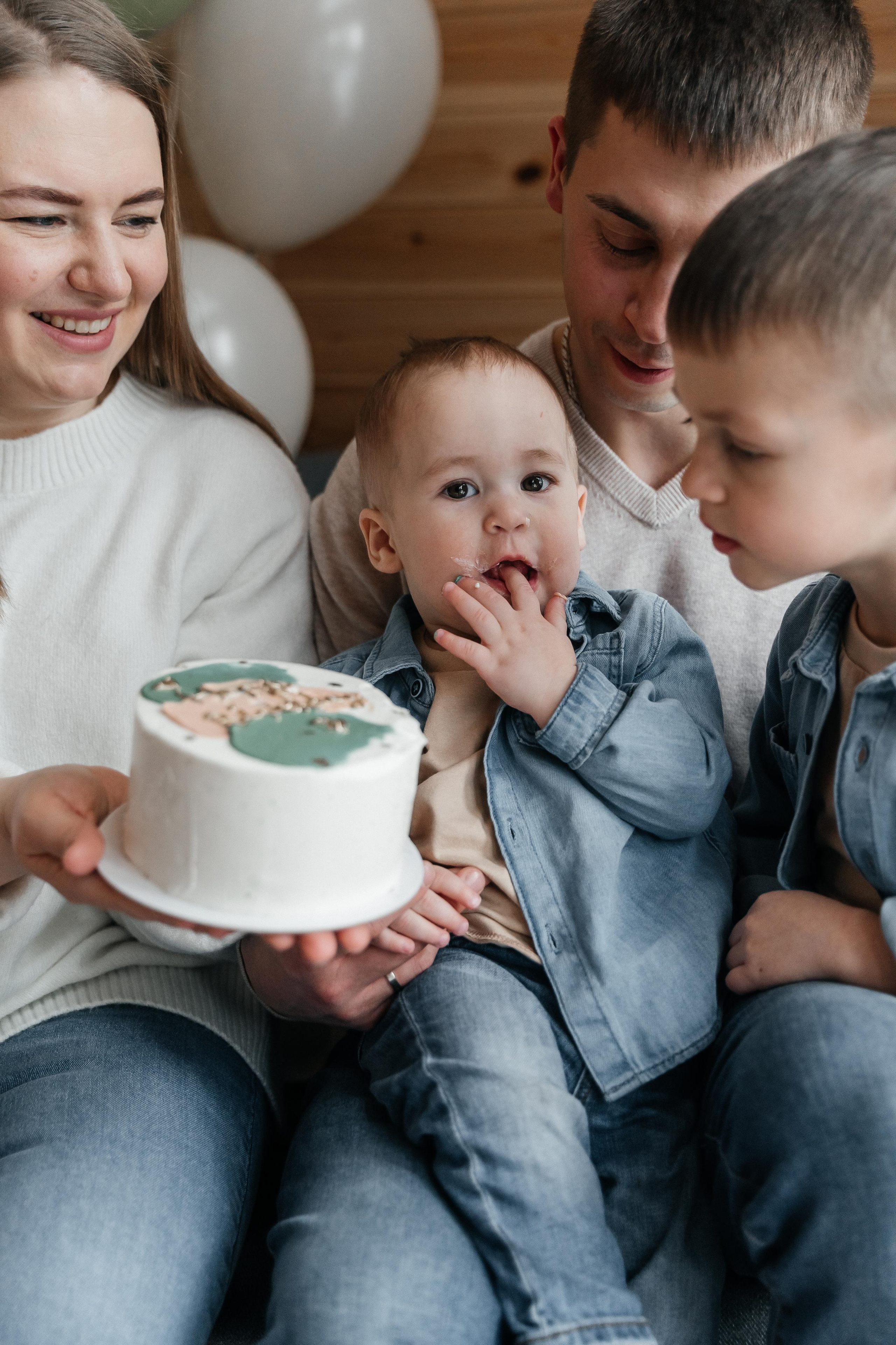 Руслан, Маргарита, Арсений и Артемий. Волик Мария
