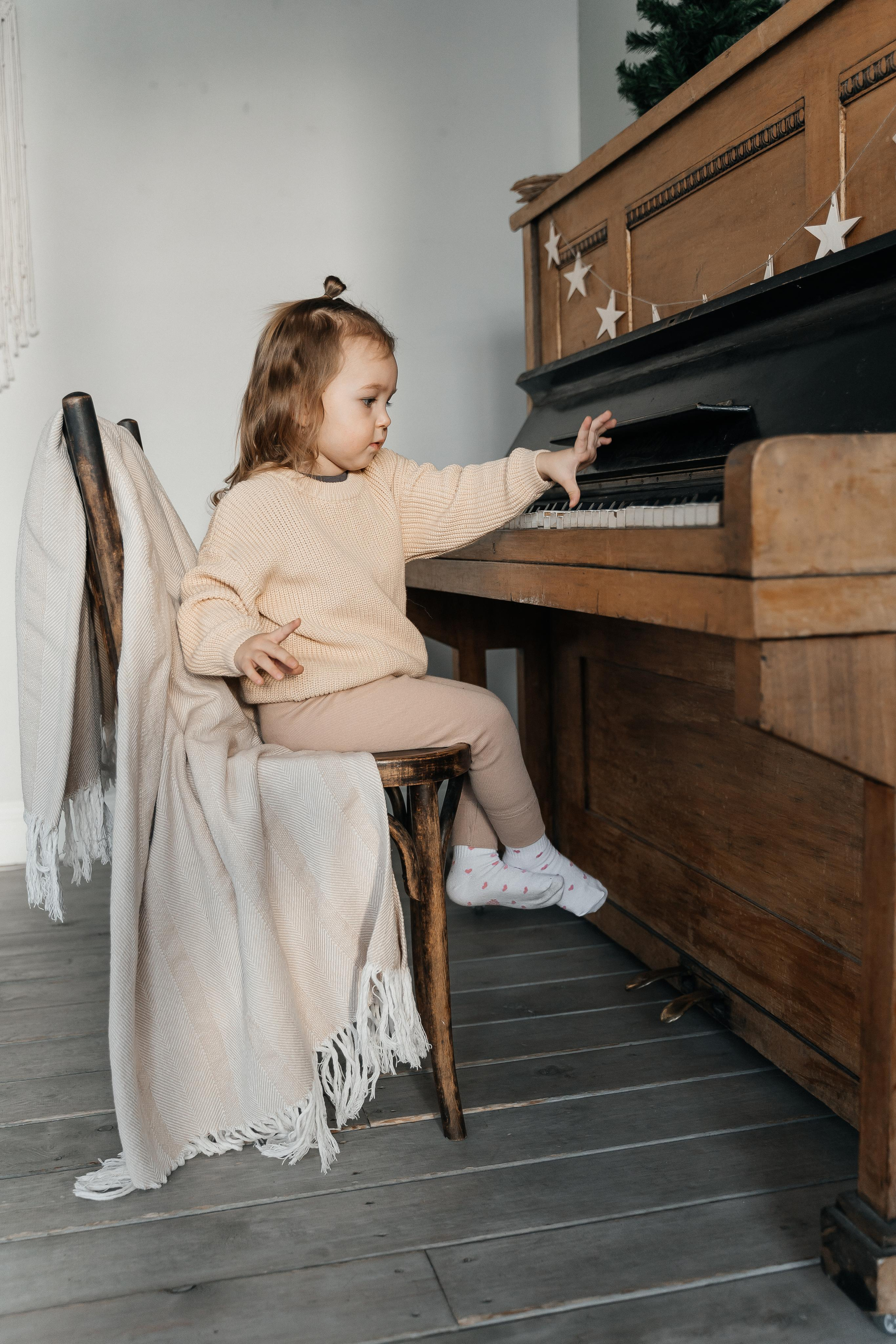 Серёжа, Юля и Дарина. Волик Мария