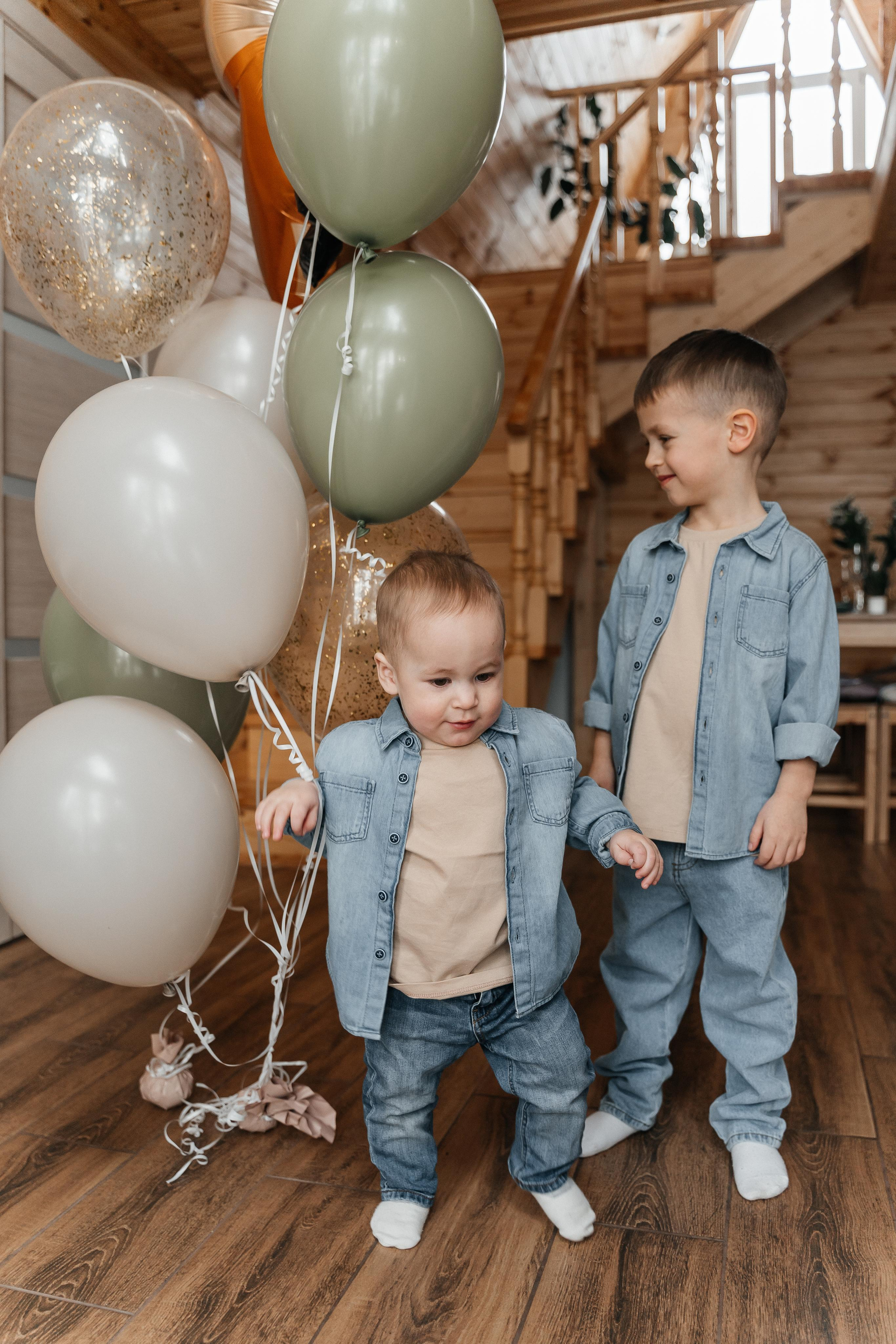 Руслан, Маргарита, Арсений и Артемий. Волик Мария