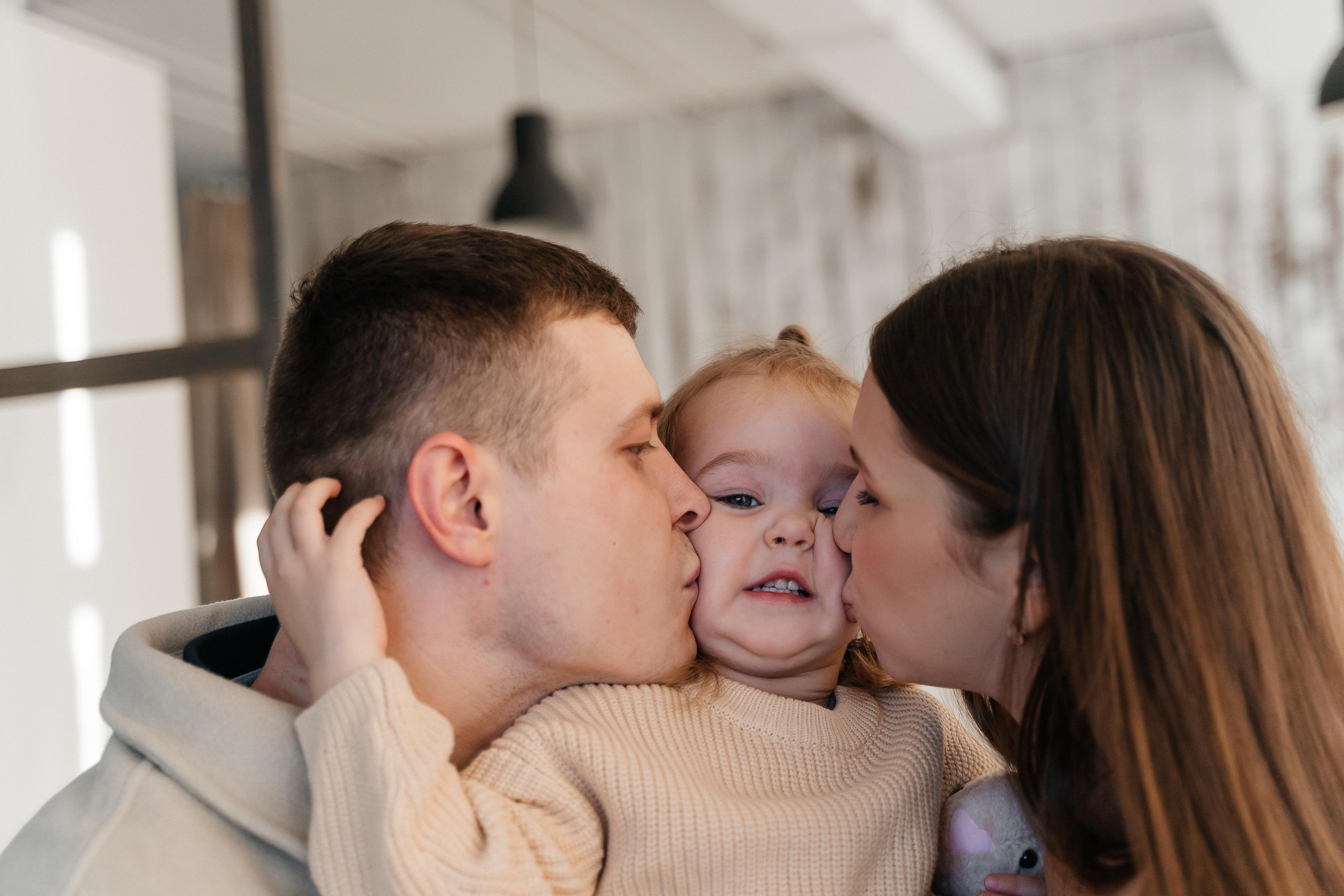 Серёжа, Юля и Дарина. Волик Мария