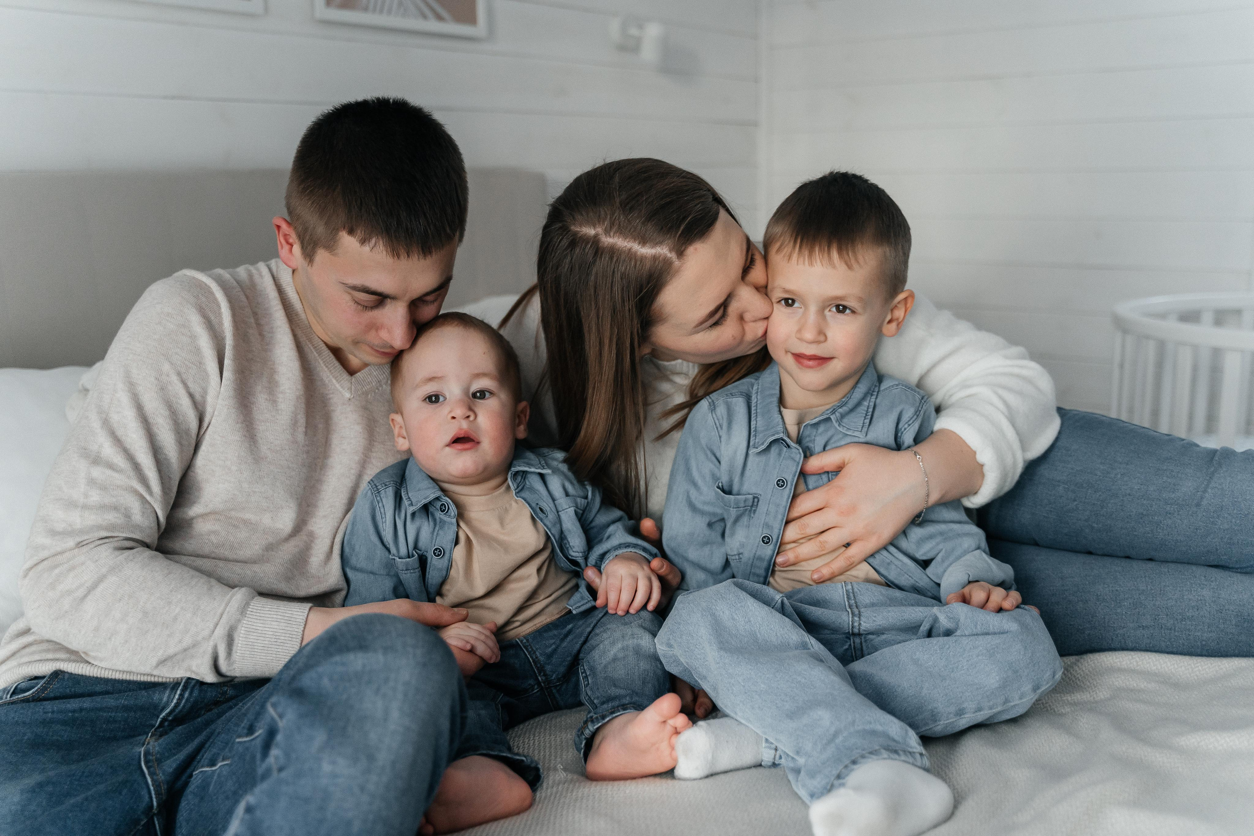 Руслан, Маргарита, Арсений и Артемий. Волик Мария