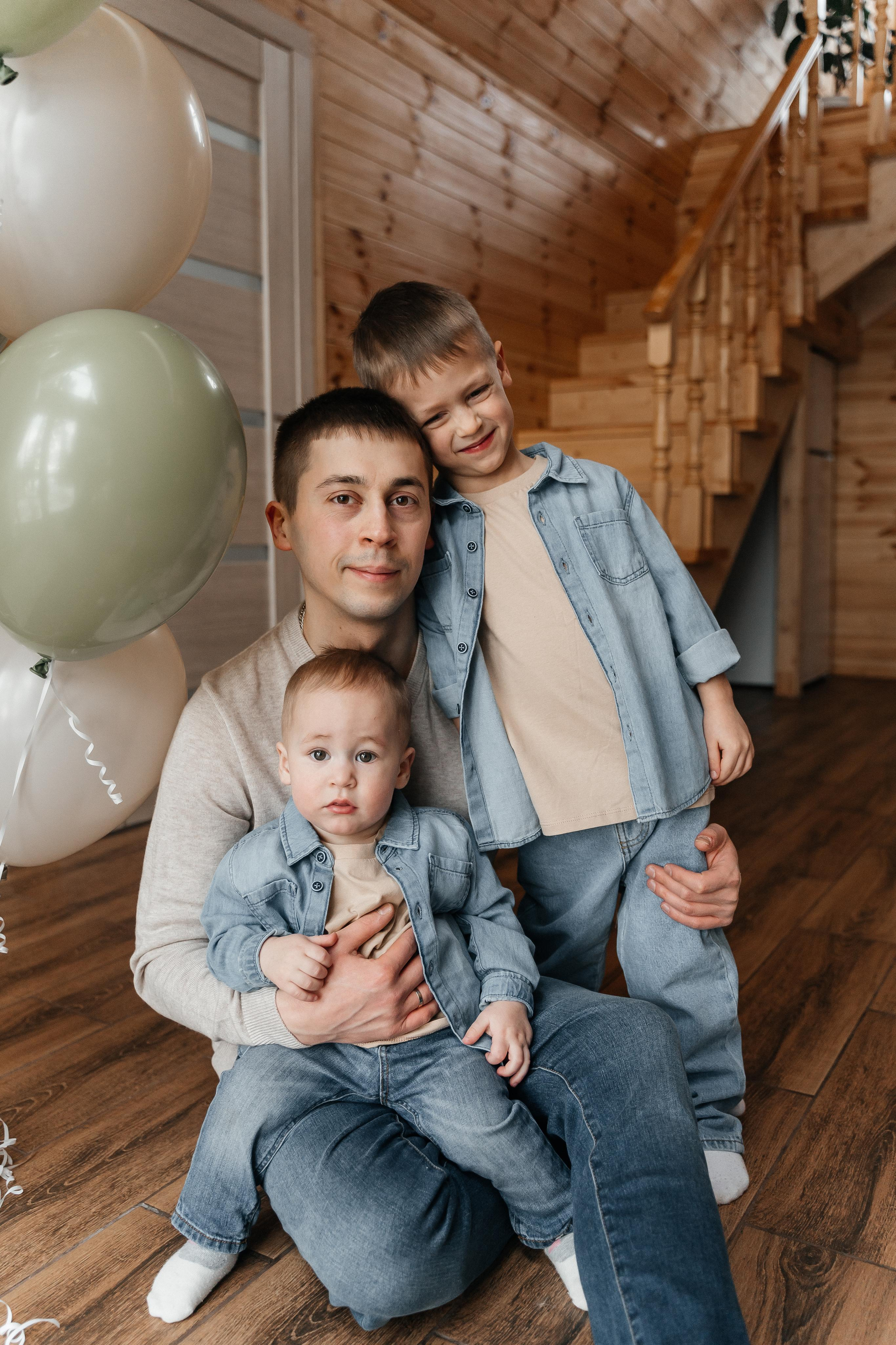 Руслан, Маргарита, Арсений и Артемий. Волик Мария