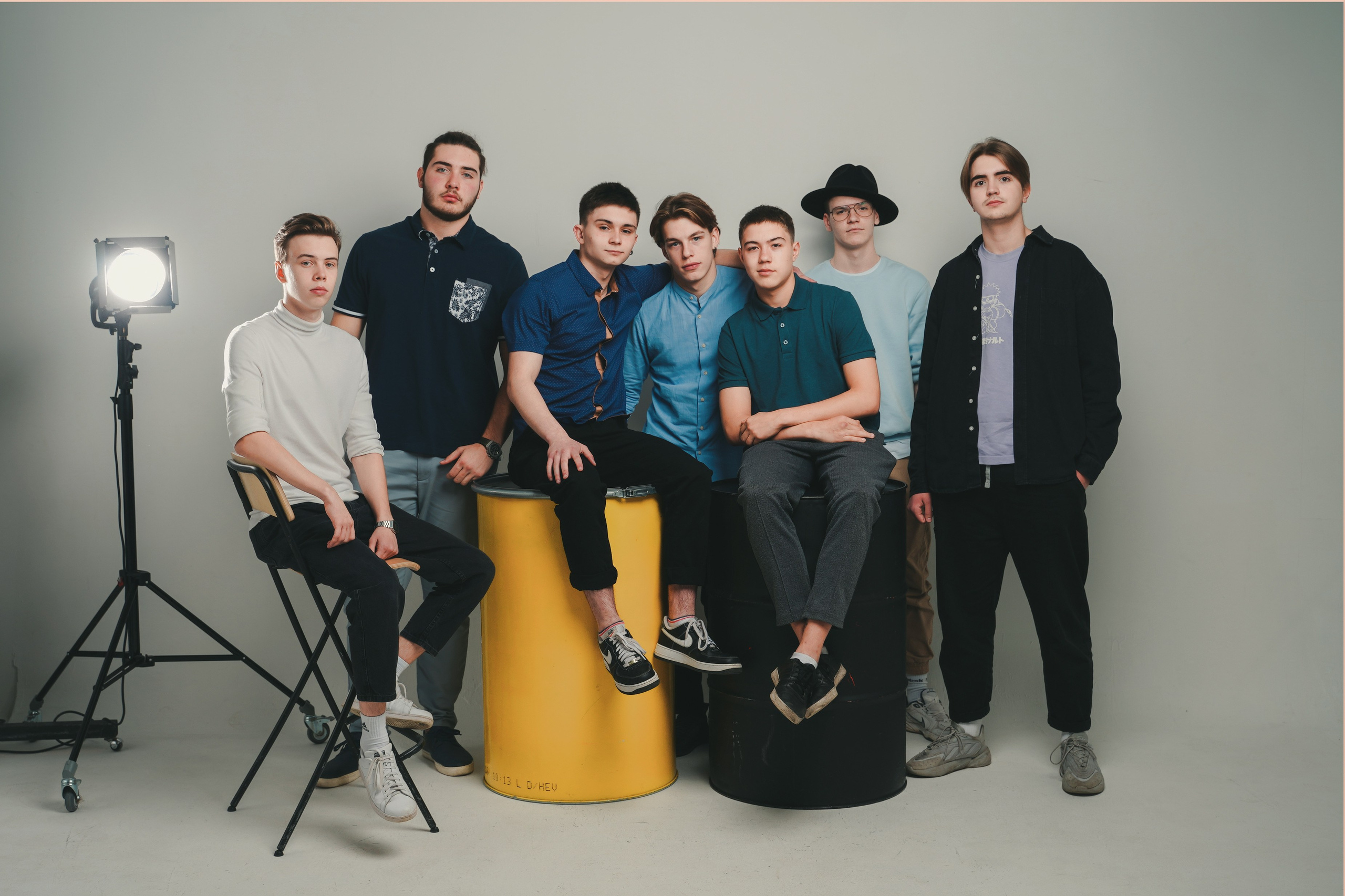 Выпускные альбомы для старшеклассников в Красноярске от AlbomKras 🎓✨. AlbomKras -выпускные альбомы Красноярска с авторским дизайном и качественной фотосъемкой! ⭐⭐⭐⭐⭐ 5.0