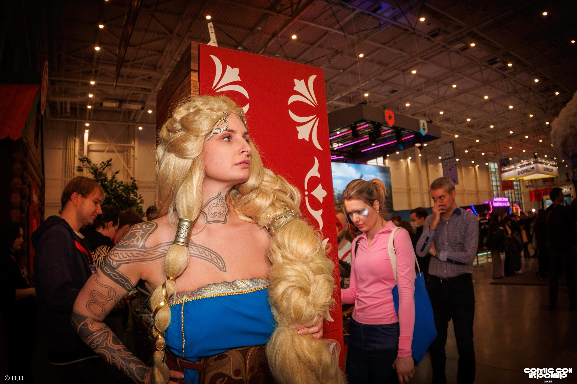Comic Con Игромир 2025. Различные мероприятия и просто фотографии людей