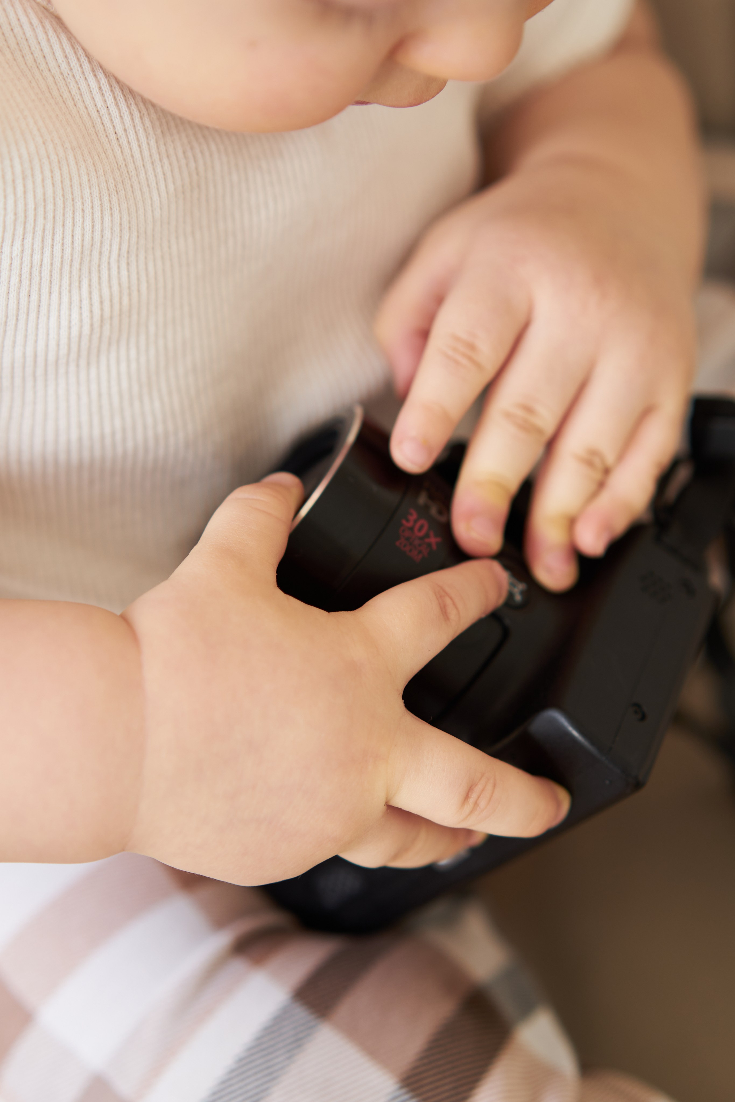 Семейная фотосессия в студии. Фотограф Екатеринбург Кокшарова Александра