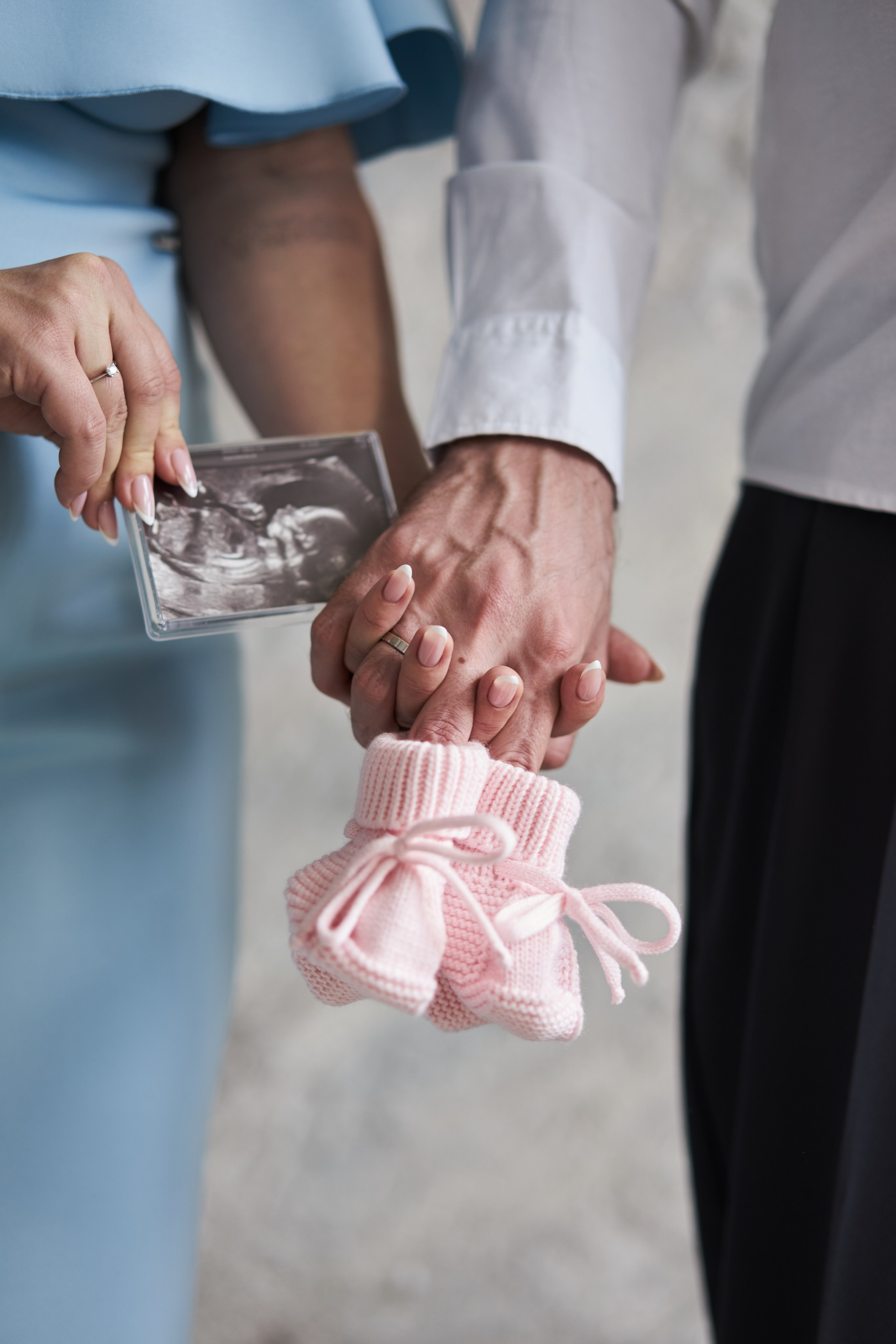 Беременность съемка пары в студии. Фотограф Екатеринбург Кокшарова Александра