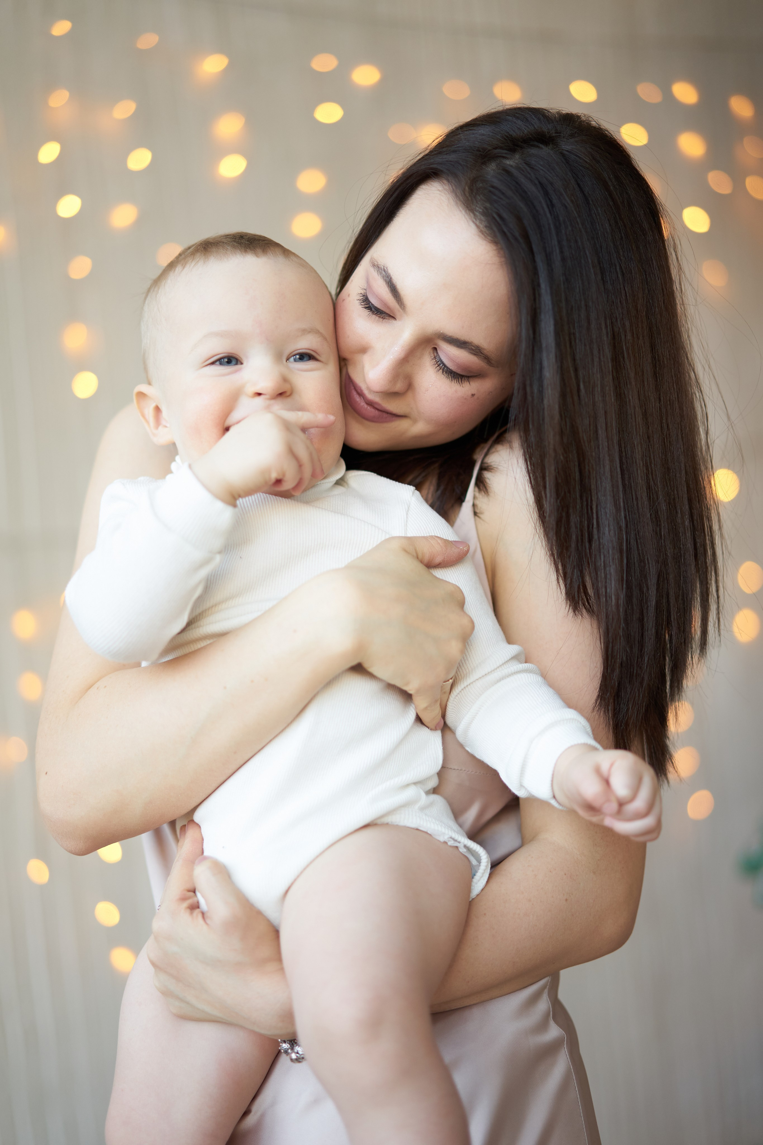 Семейная фотосессия в студии. Фотограф Екатеринбург Кокшарова Александра