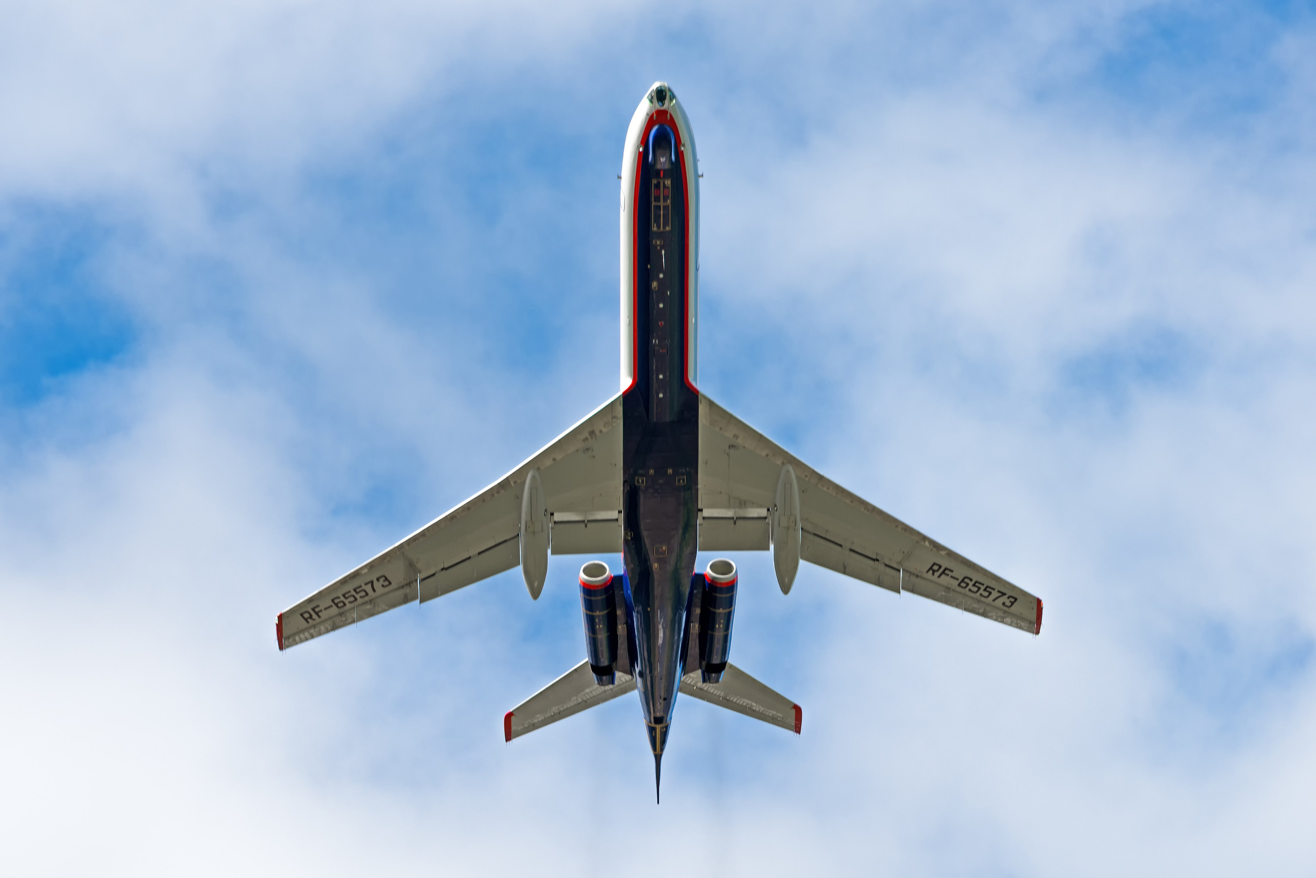 Авиация: самолеты, вертолеты, небесные зарисовки. От прошлого к будущему авиации через фотографию