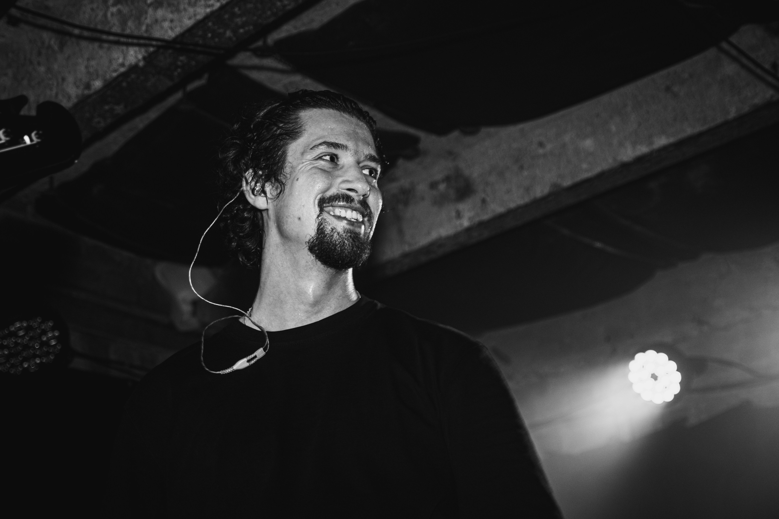 Laugar & Шумы Штормовых Широт & Пожары На Дальнем Севере 11.10.2025. Репортажный фотограф в Москве Legiodot