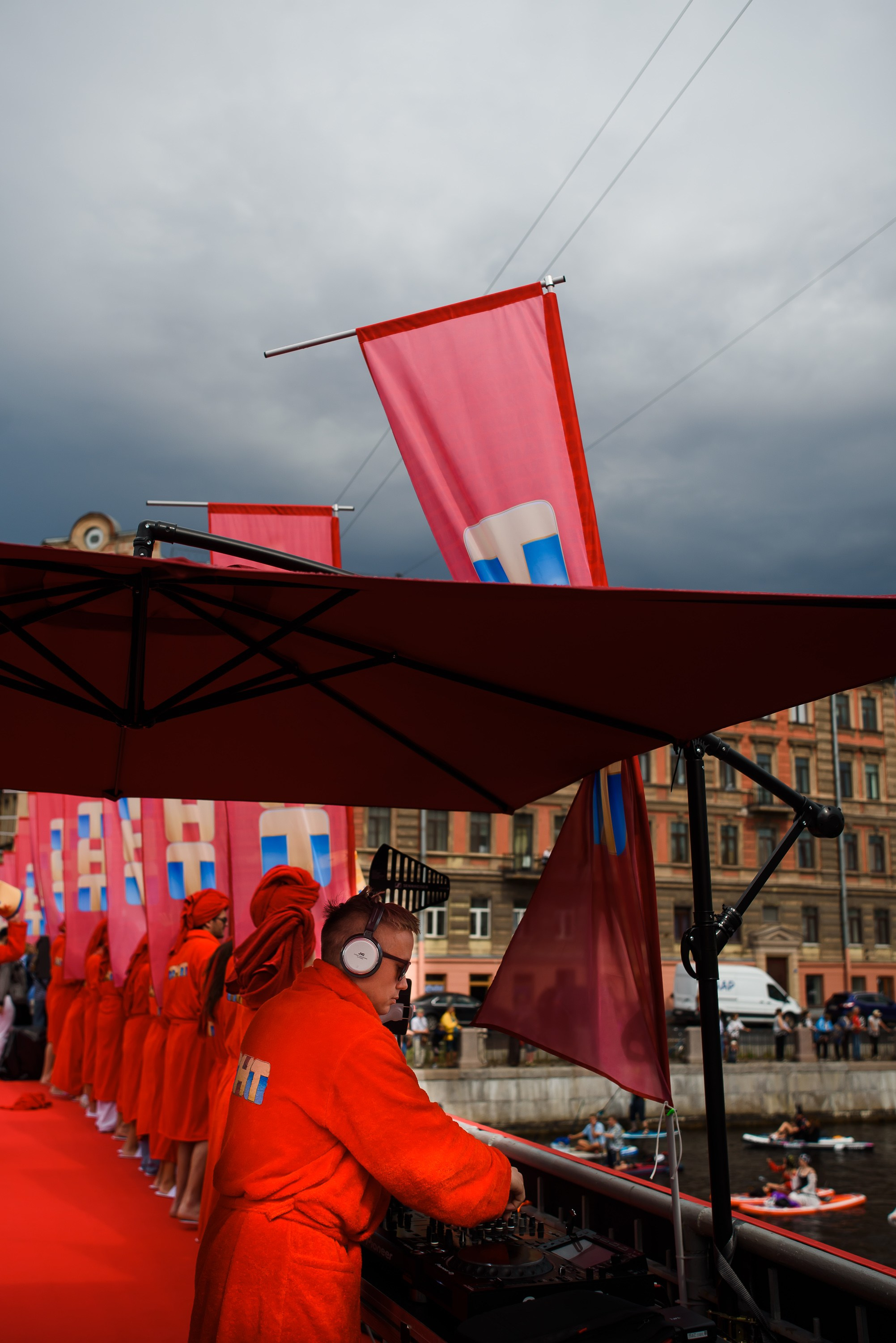 ТНТ Фонтанка SUP. Фотограф в Санкт-Петербурге — Эдуард Фазлетдинов | Репортаж, свадьбы, студия
