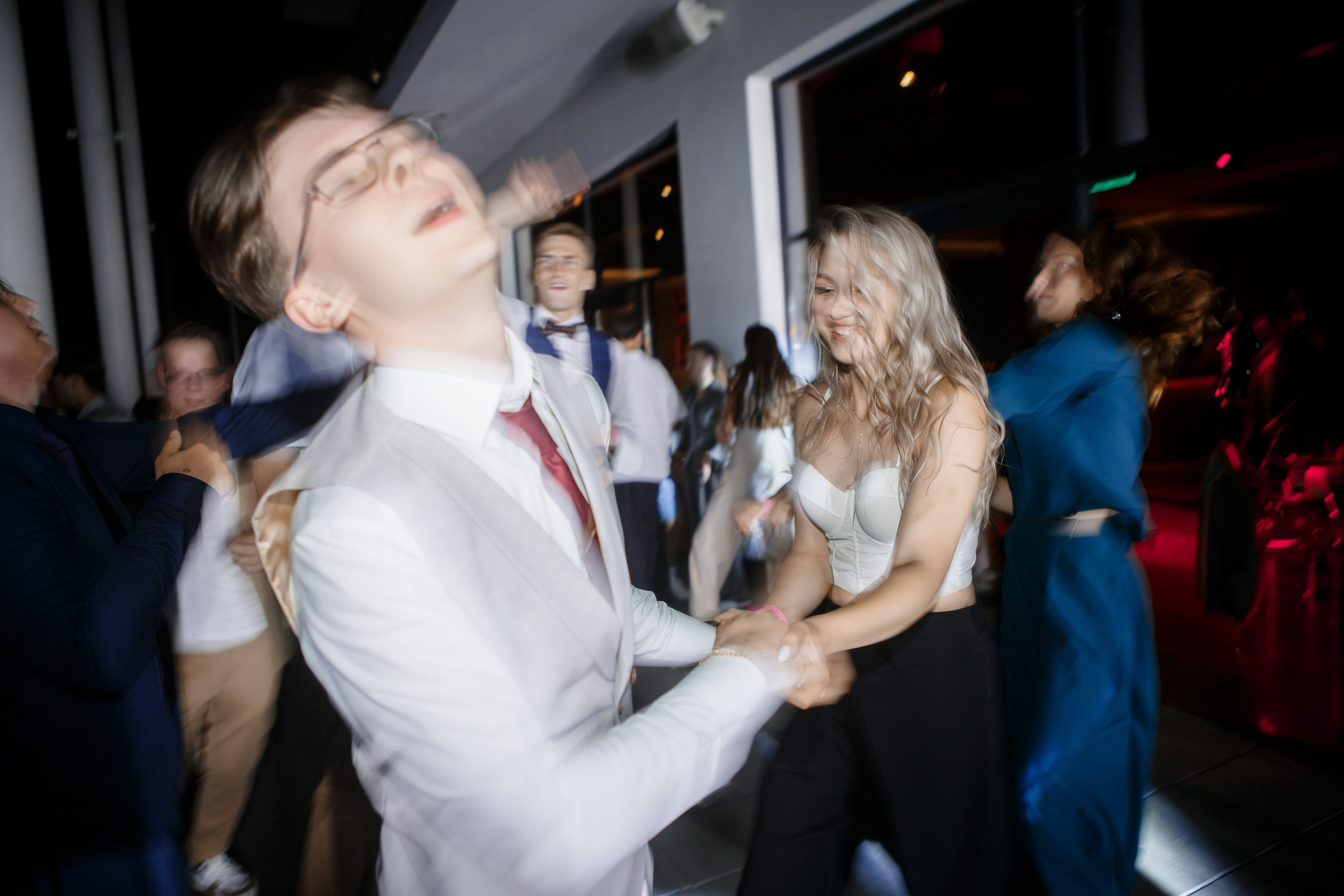 Выпускной Гимназия 12 2024 OpenHouse. Свадебный и портретный Фотограф в Липецке Дмитрий Котюков