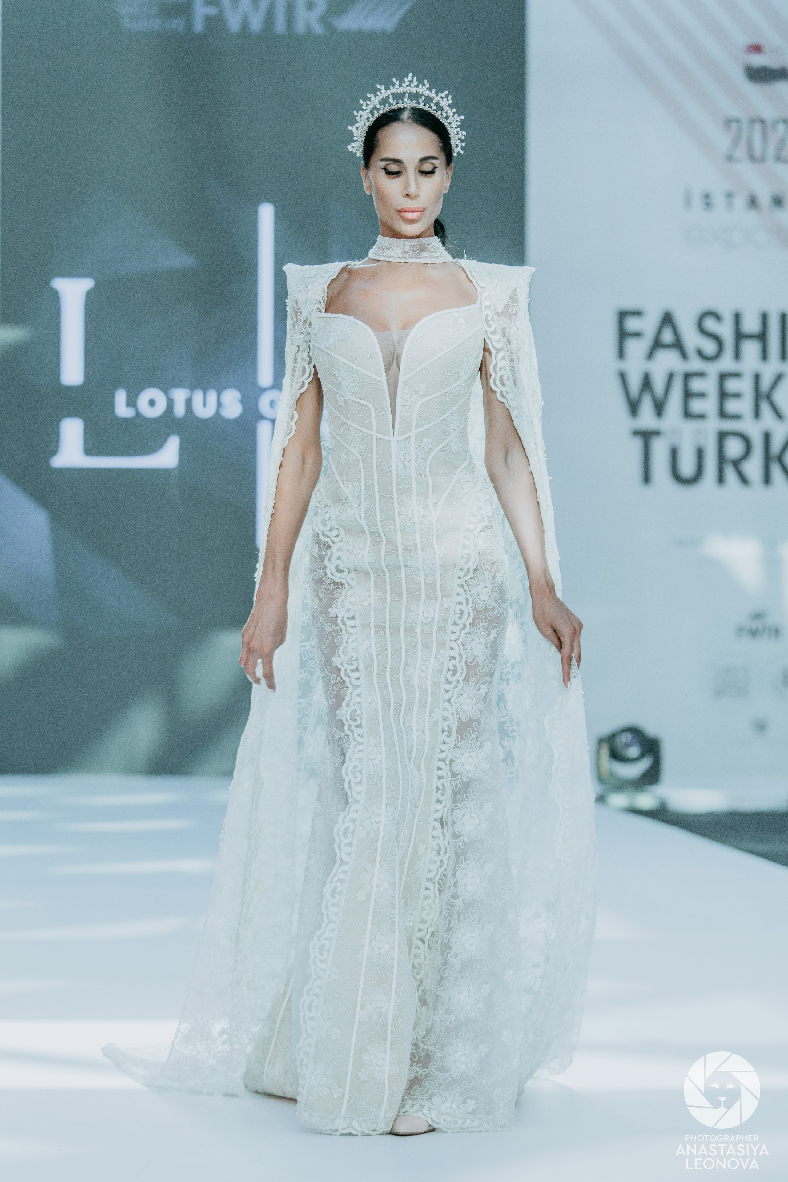 Fashion Week Türkiye [spring, 2025]. Anastasia Leonowa