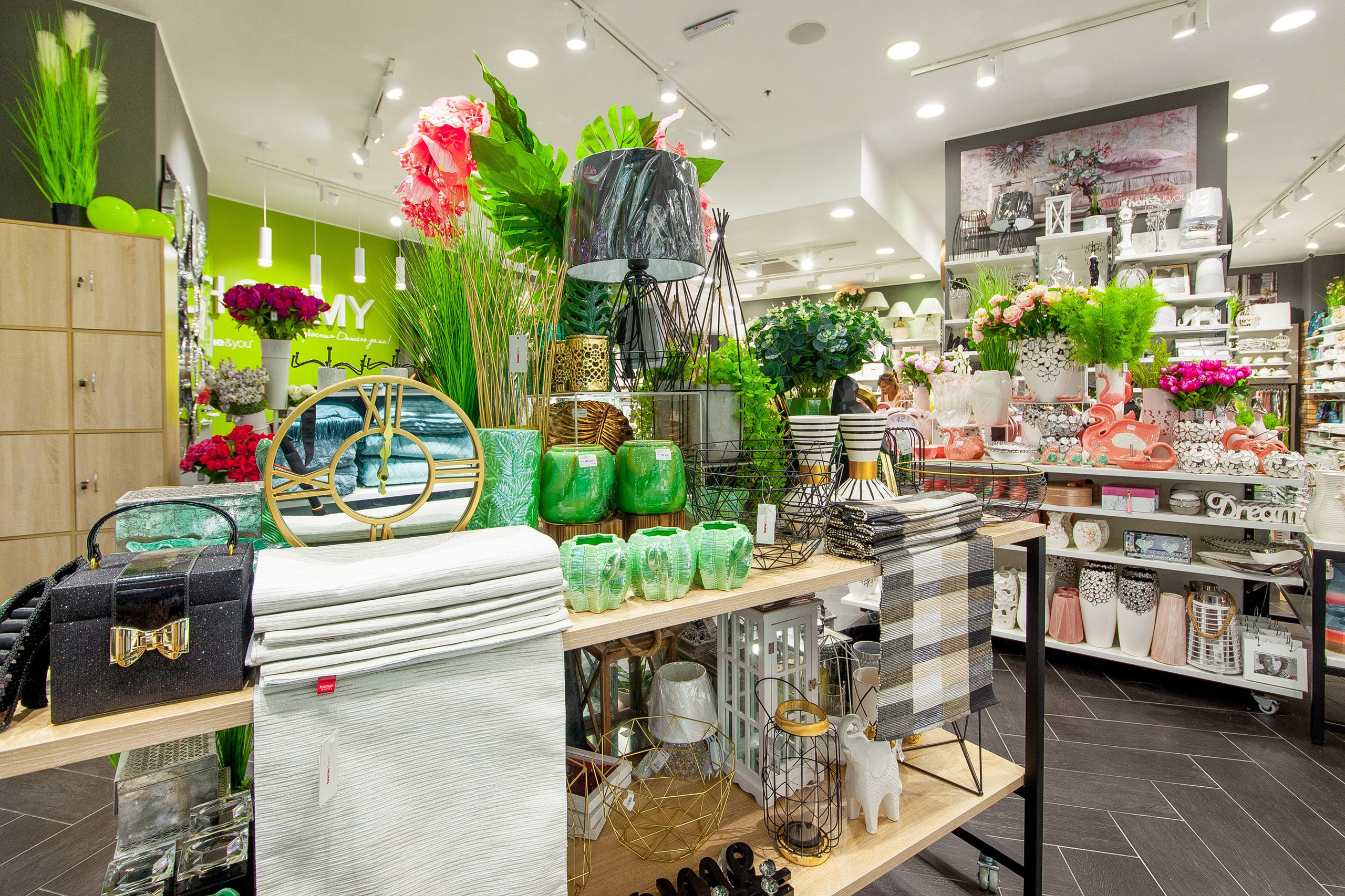 Shops. Interior photographer Vitalii in Portland and Vancouver