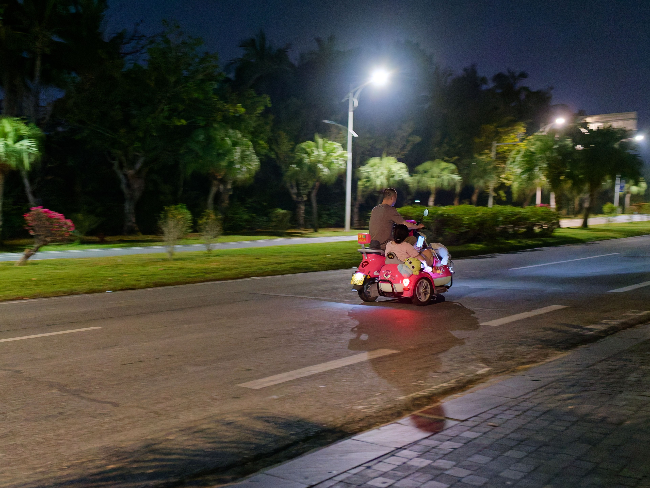 Хайнань 2026, улицы Ялунвань и Саньи. Фотопрогулки по Миру