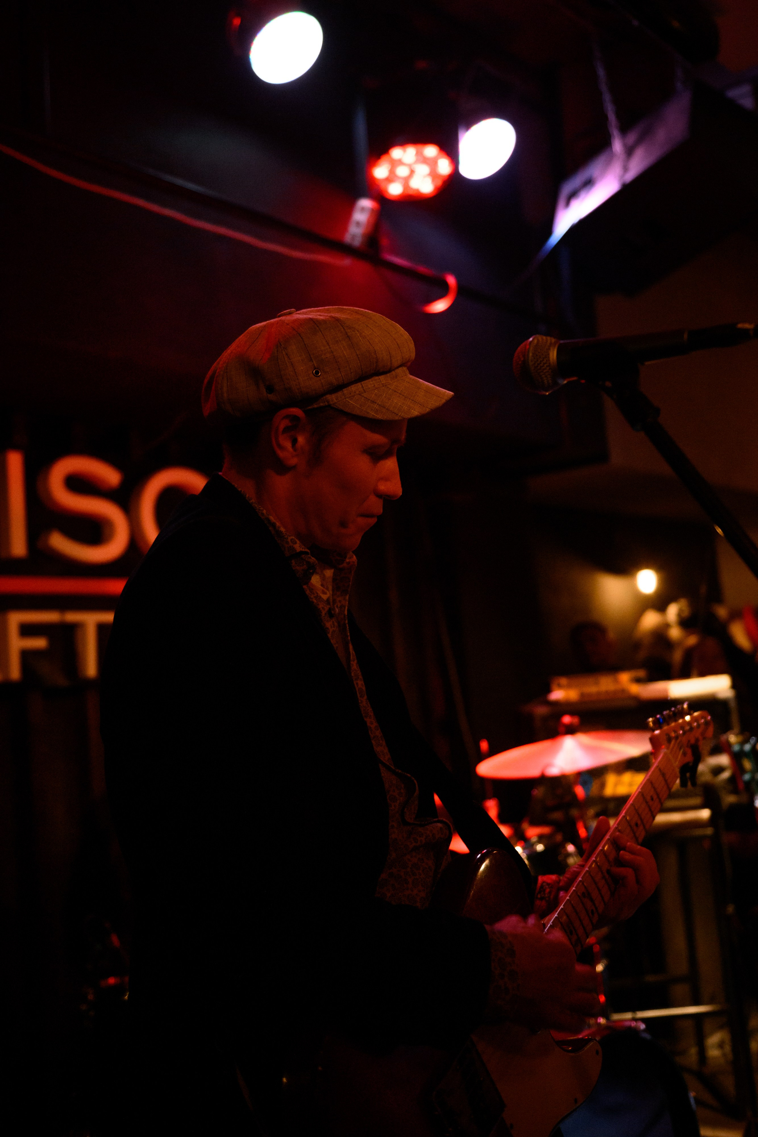 CRAFT BAR EDISON — Диктофон. Свадебный фотограф Иркутск Алексей Шульгин