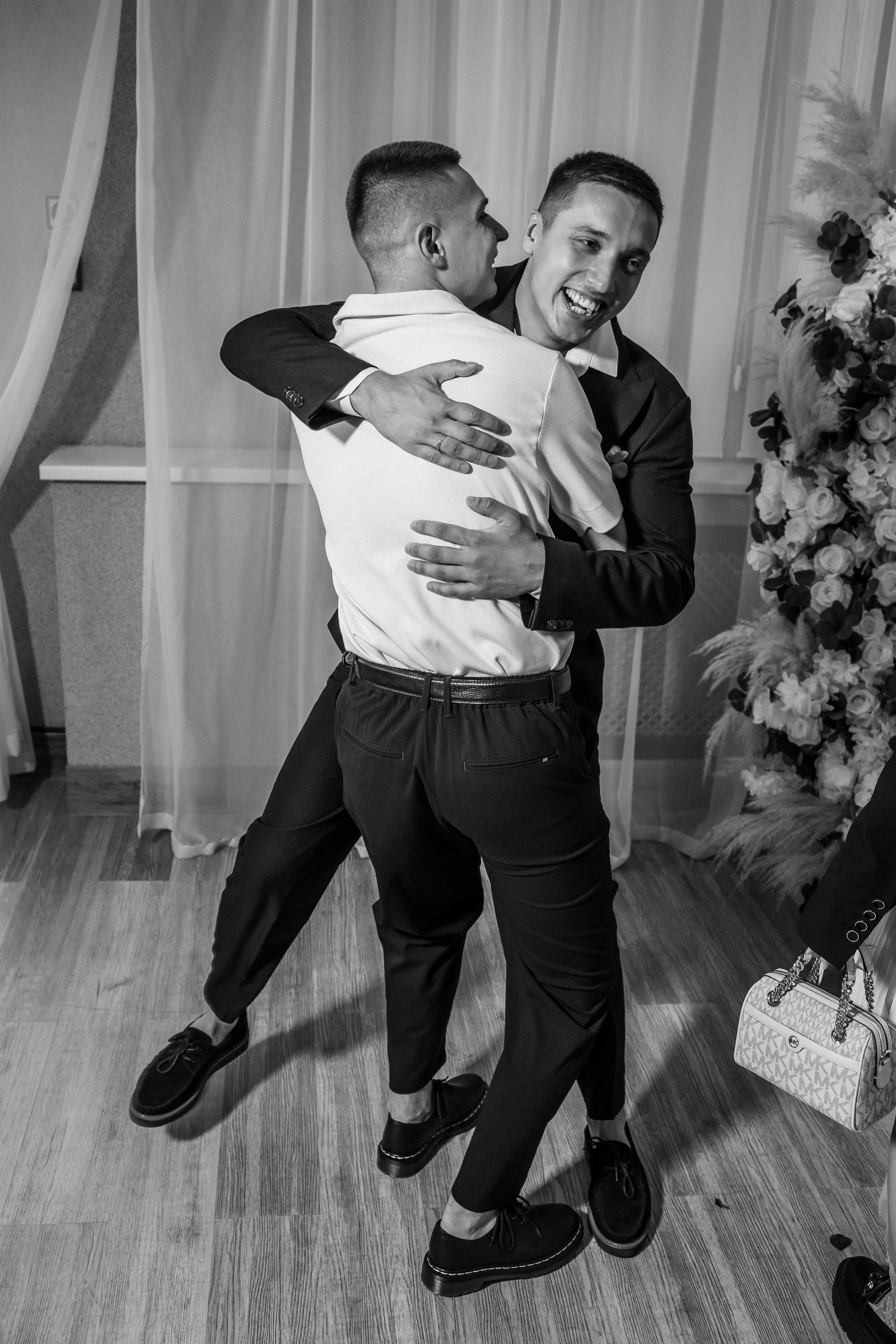 Vlad & Nadya (Saint-Petersburg, Russia). Destination wedding photographer Peter Letu