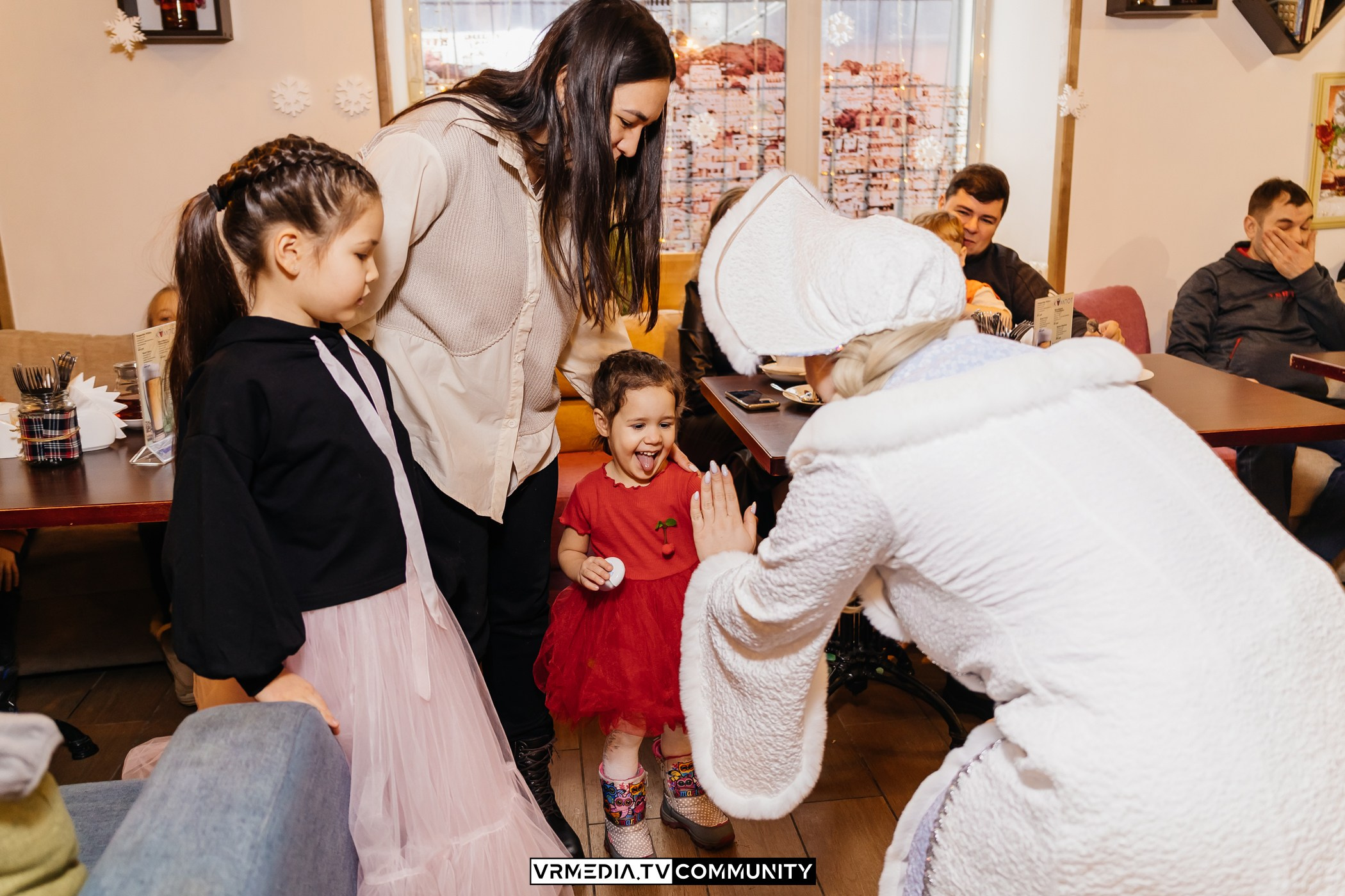 Новогодний вечер в кафе «КАмпот»