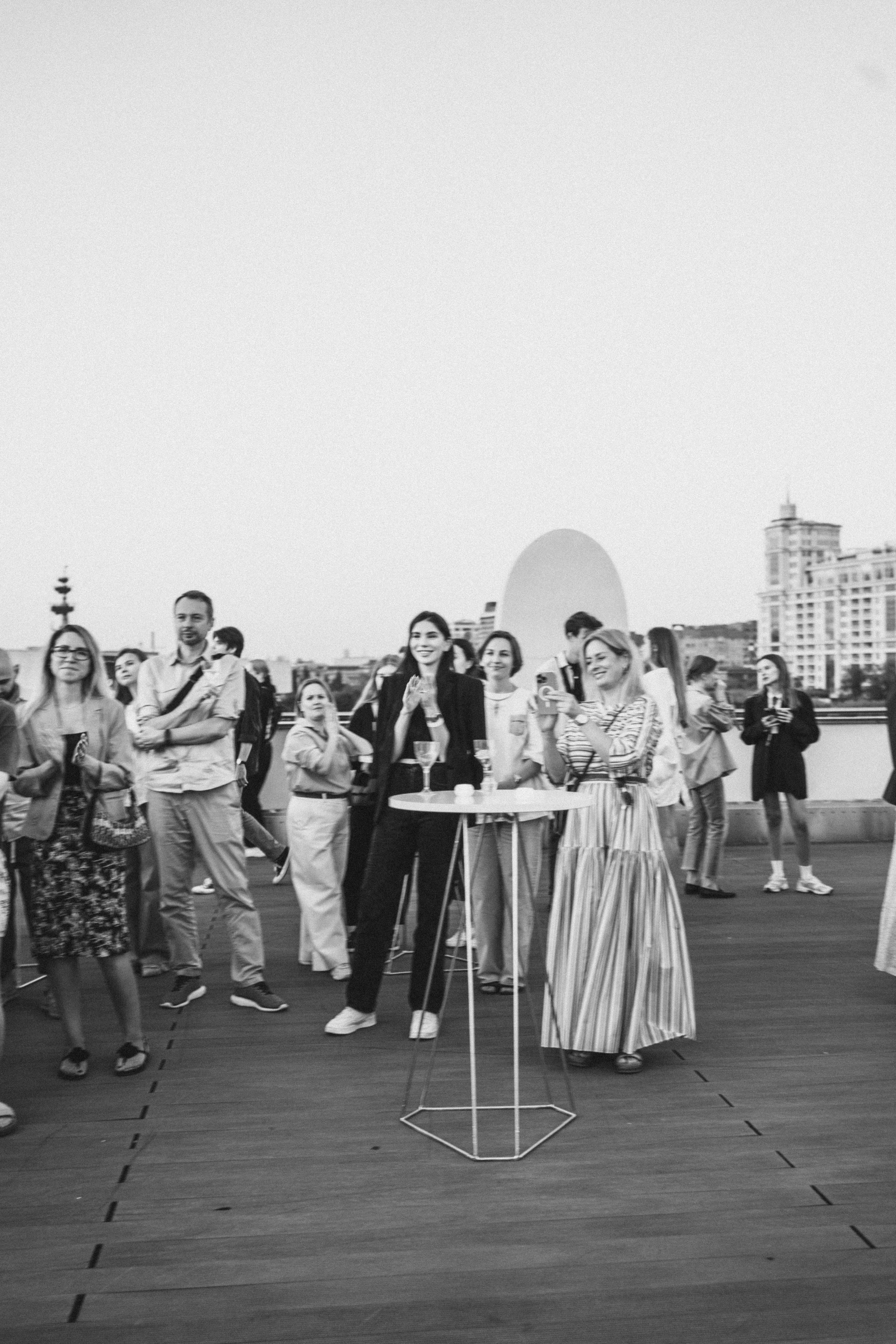 Выставка на крыше Парка Горького. Семейный и детский фотограф и видеограф в Москве, Серпухове и Тарусе Валерия Сорокина