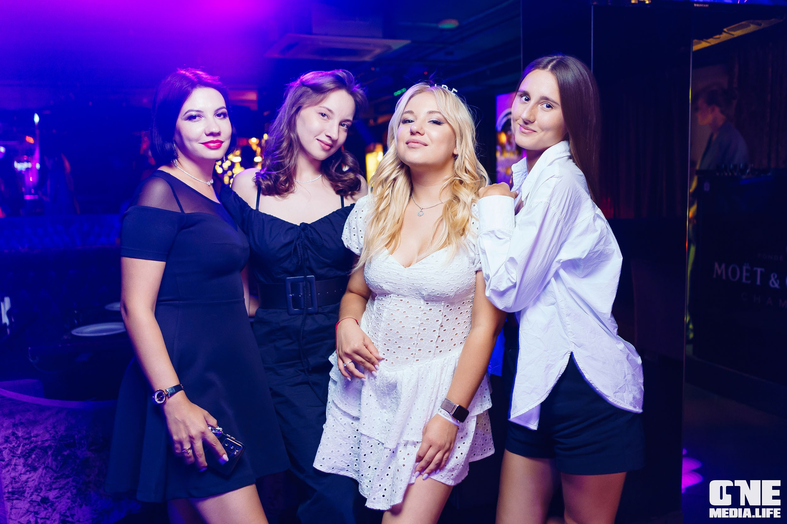 Фоторепортаж из караоке-клуба Эйфория. One Media Life: фоторепортажи, фотоотчеты с мероприятий и заведений