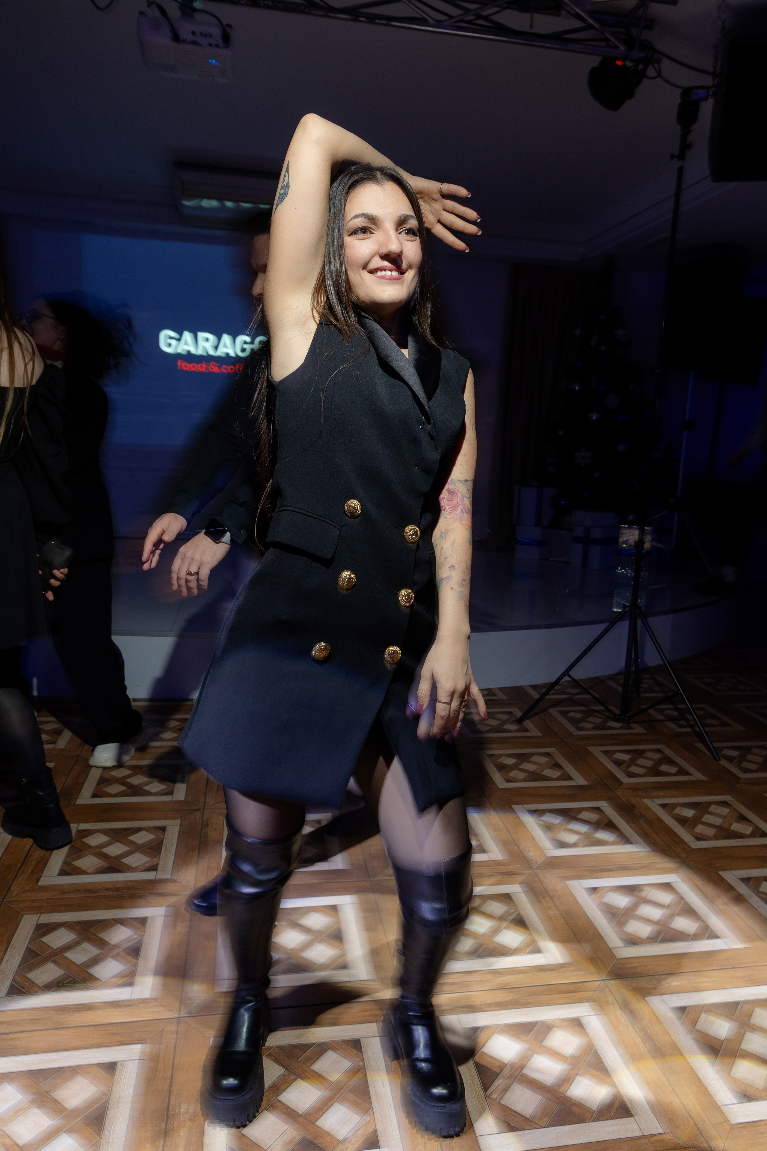 Корпоративная фотосъемка для кафе GARAGE | Новый год 2025 | Минск. Свадебный фотограф в Минске/Беларуси Сергей Спиридонов