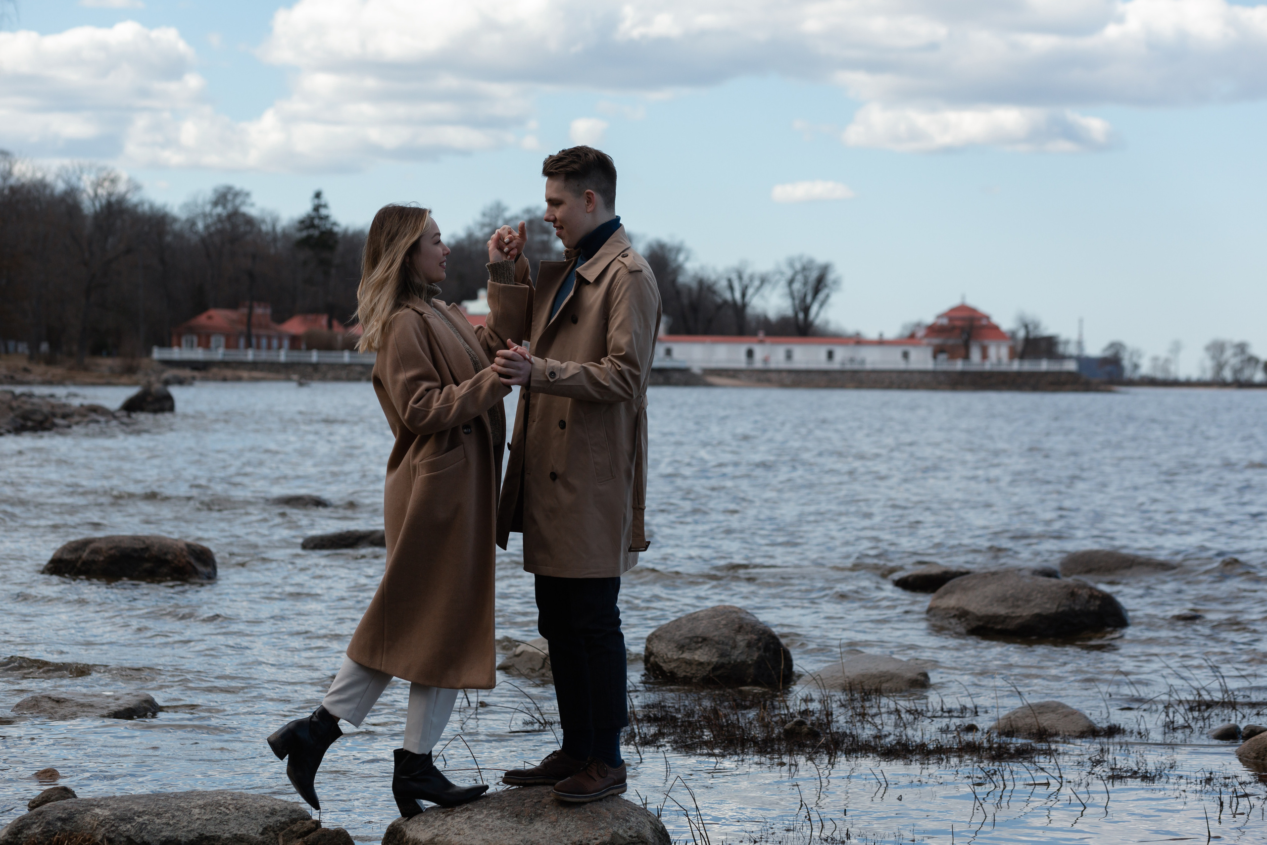 Даша Дима. Прогулка в Петергофе. Свадебный фотограф в Санкт — Петербурге и Ленинградской о