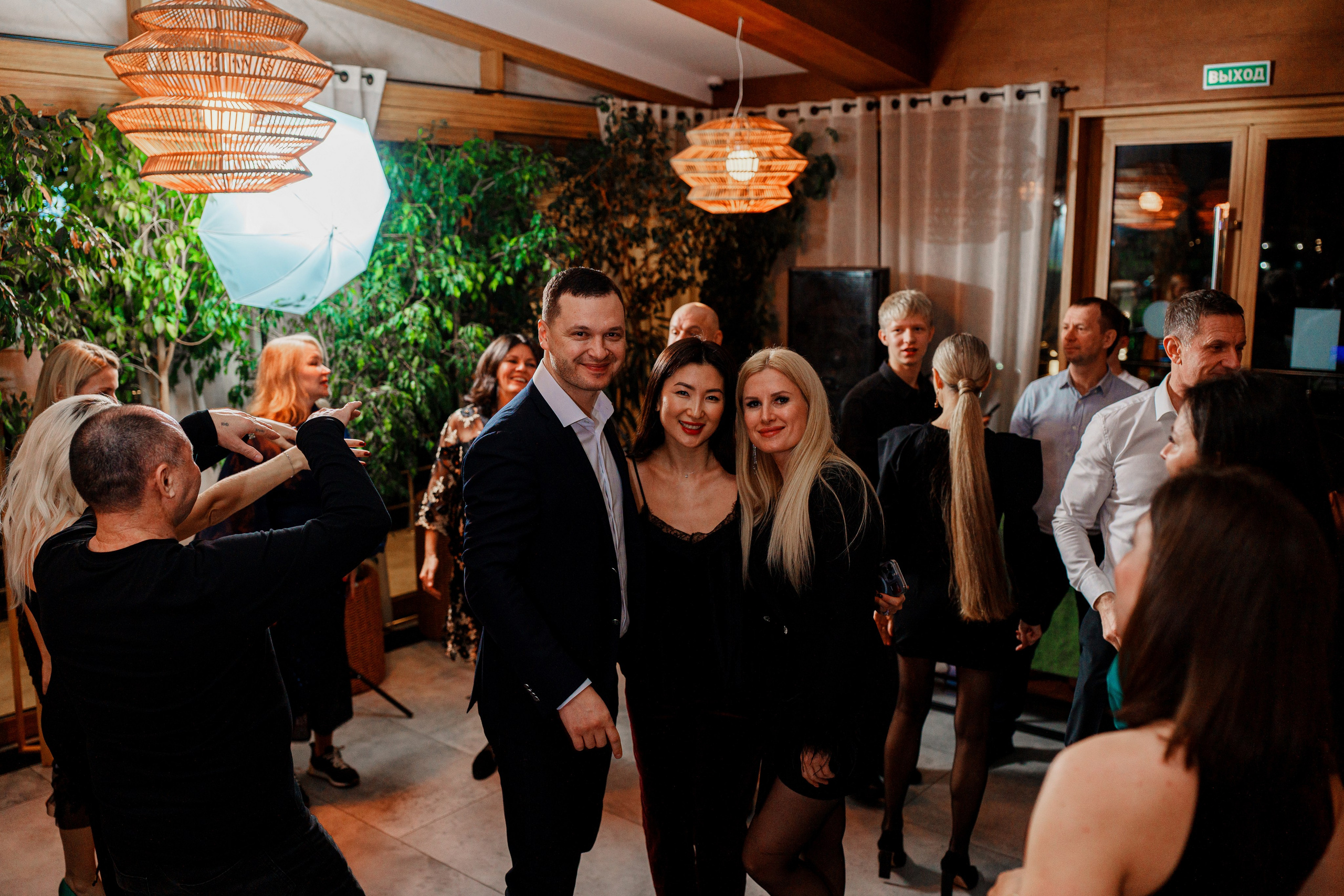 Новогодняя ночь в ресторане Сад. Фотограф видеограф Геннадий Янбаев в Сочи, Краснодаре