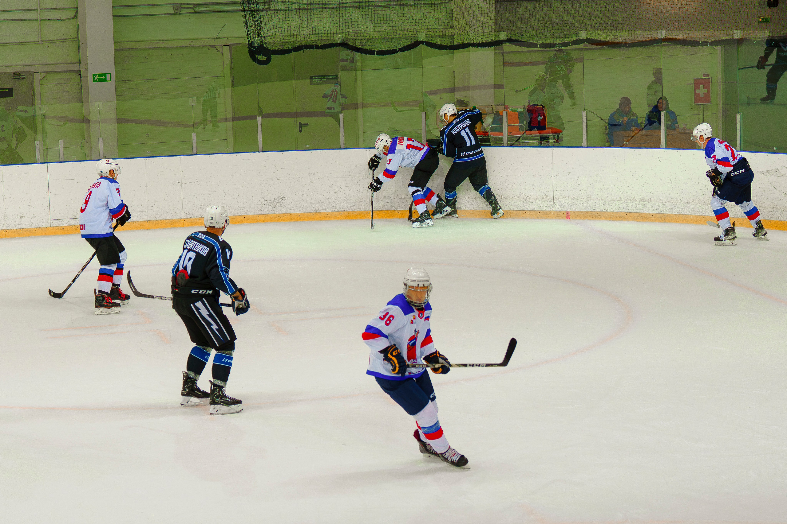 Фотосъемка хоккейных матчей в Сочи. Фотограф видеограф Геннадий Янбаев в Сочи, Краснодаре