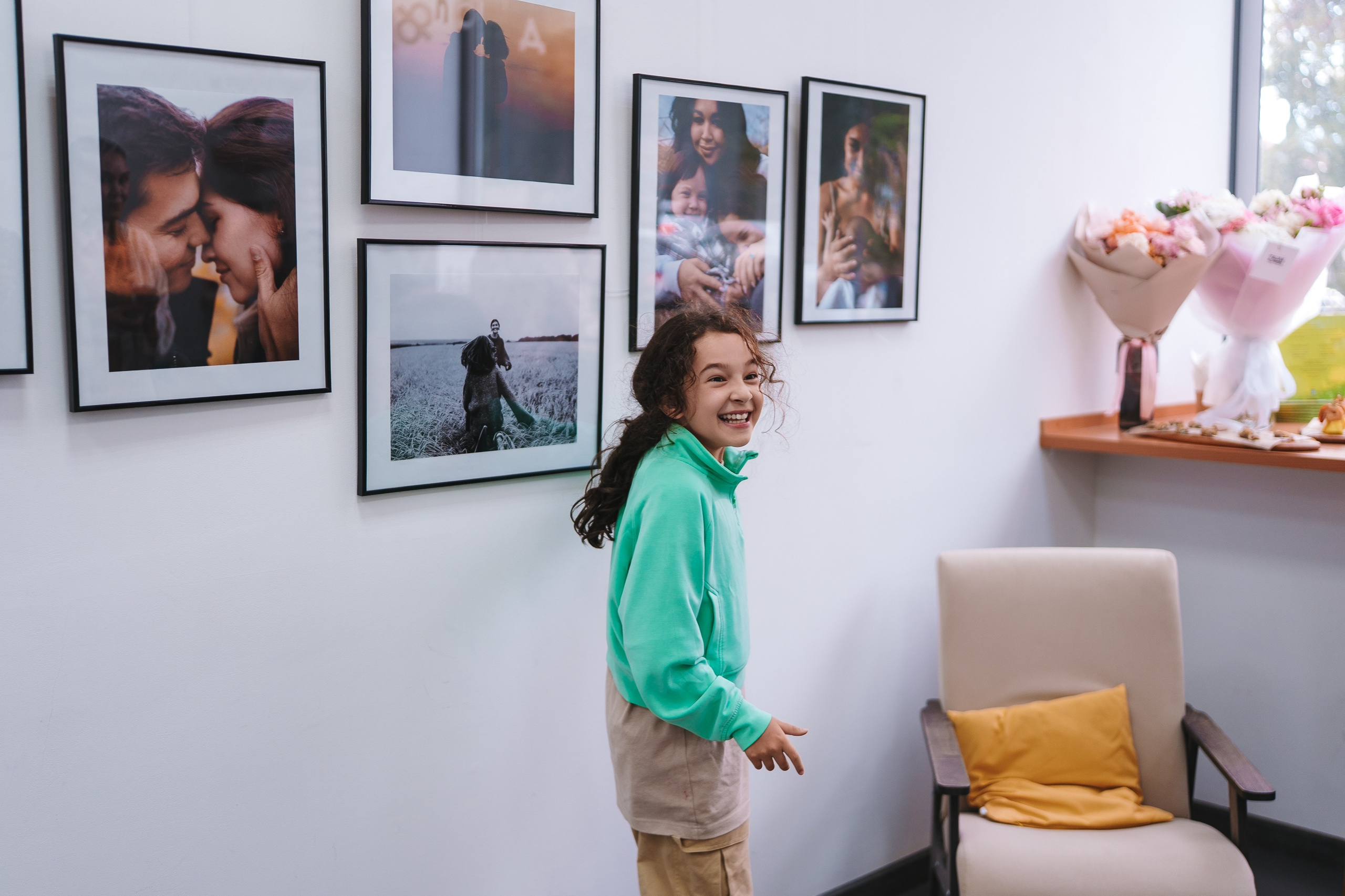 Фотосъёмка выставки детского фотографа в Уфе — репортаж и живые эмоции