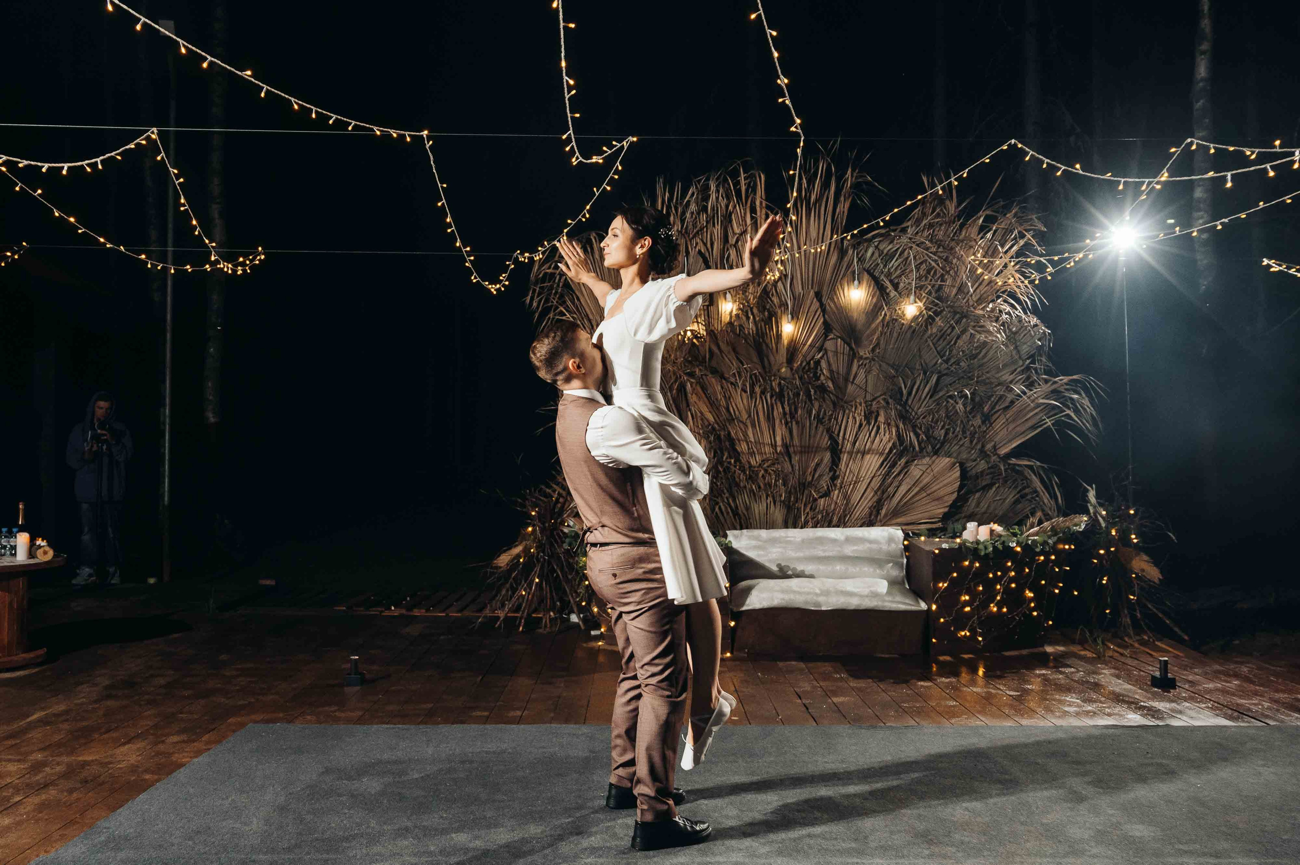 Свадебная фотосессия и прогулка на свежем воздухе. Свадебный и семейный фотограф в Котласе Никита Попов