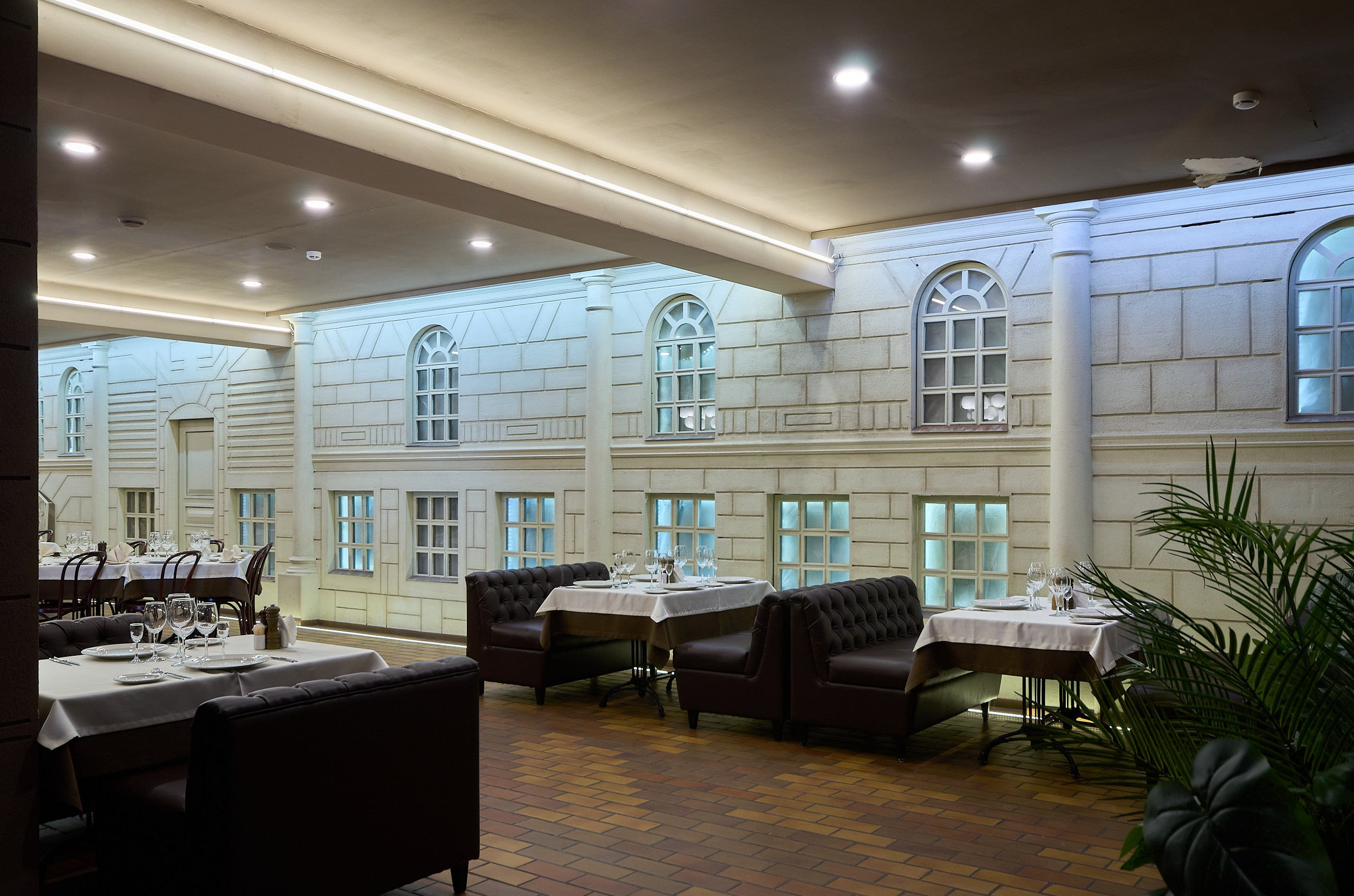 Ресторан Одесса. Абросимов Лев интерьерный и архитектурный фотограф