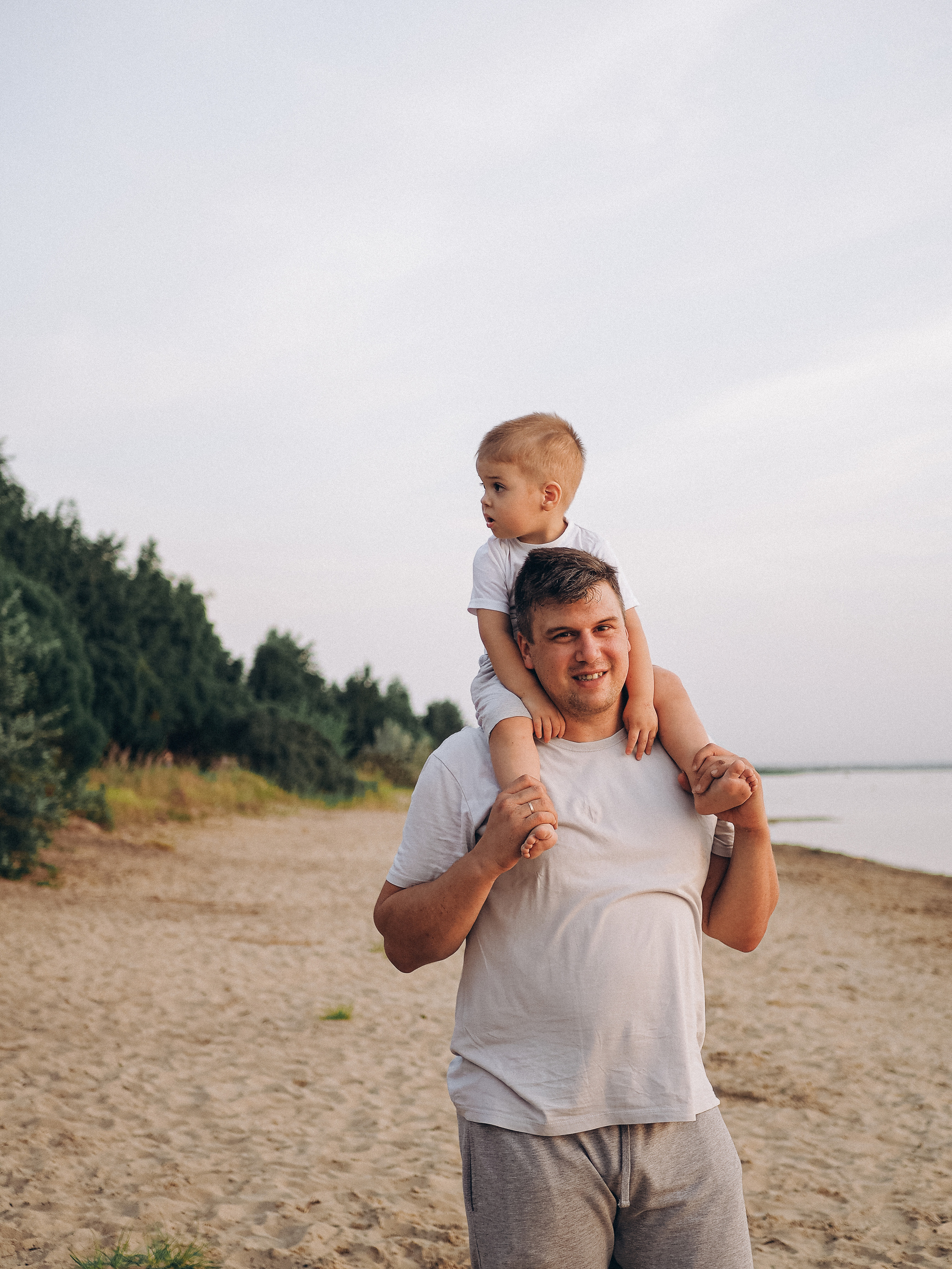 Анатолий, Юля, Ксюша и Игорь. Семейный фотограф в Челябинске Ольга Быстрых