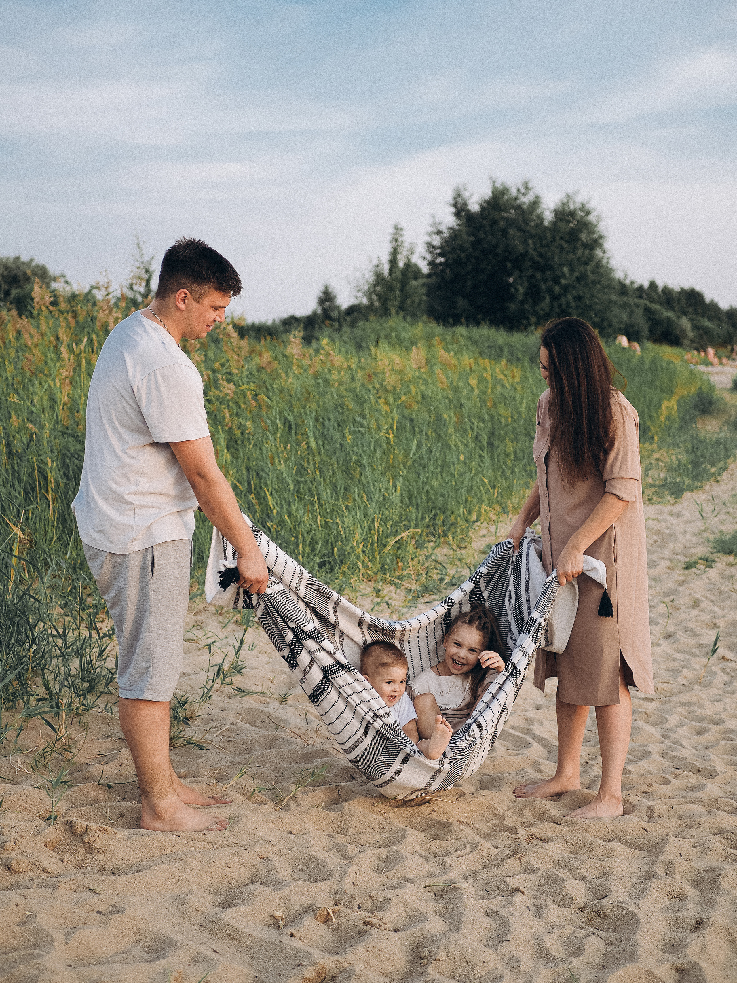 Анатолий, Юля, Ксюша и Игорь. Семейный фотограф в Челябинске Ольга Быстрых