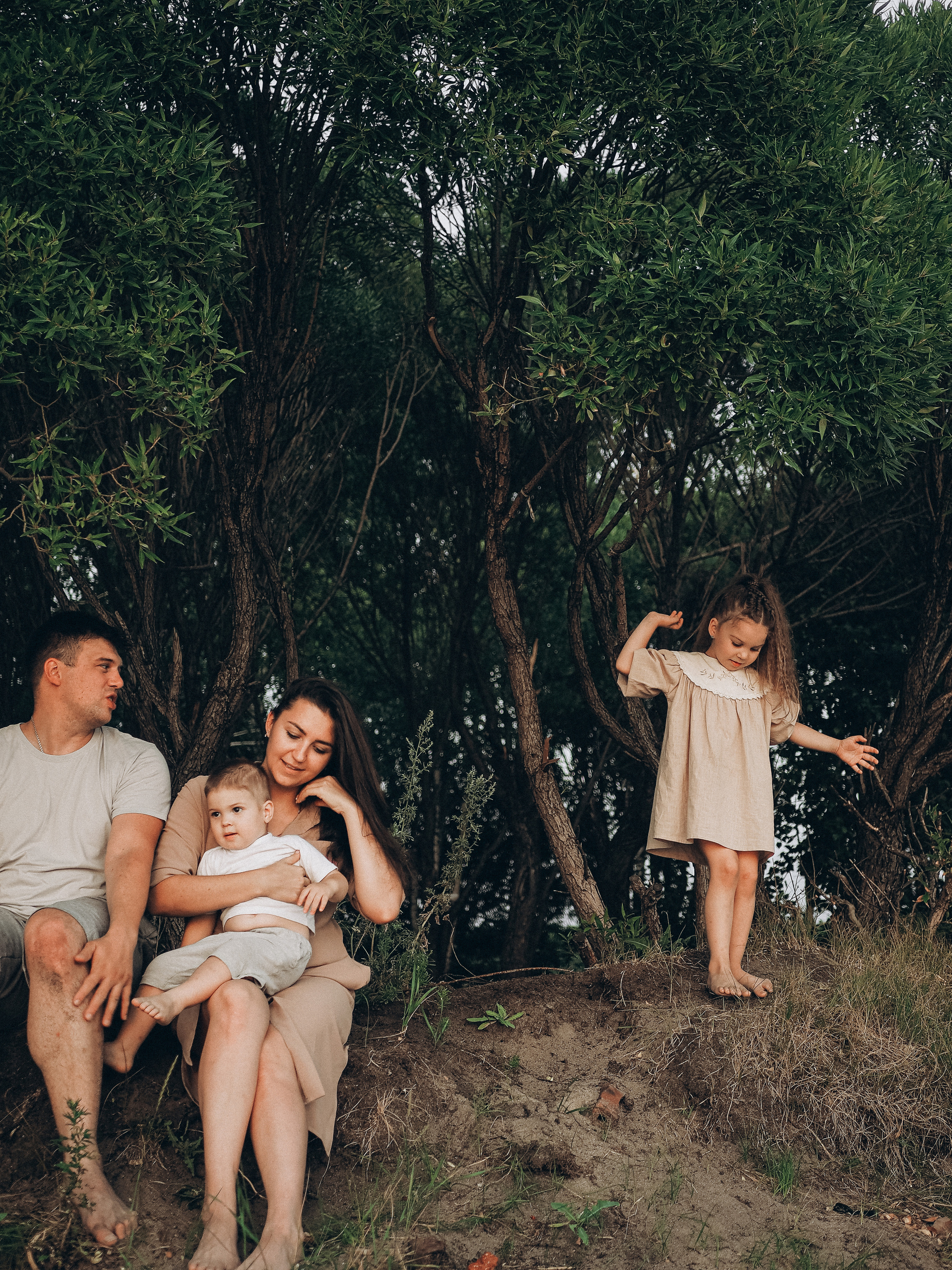 Анатолий, Юля, Ксюша и Игорь. Семейный фотограф в Челябинске Ольга Быстрых