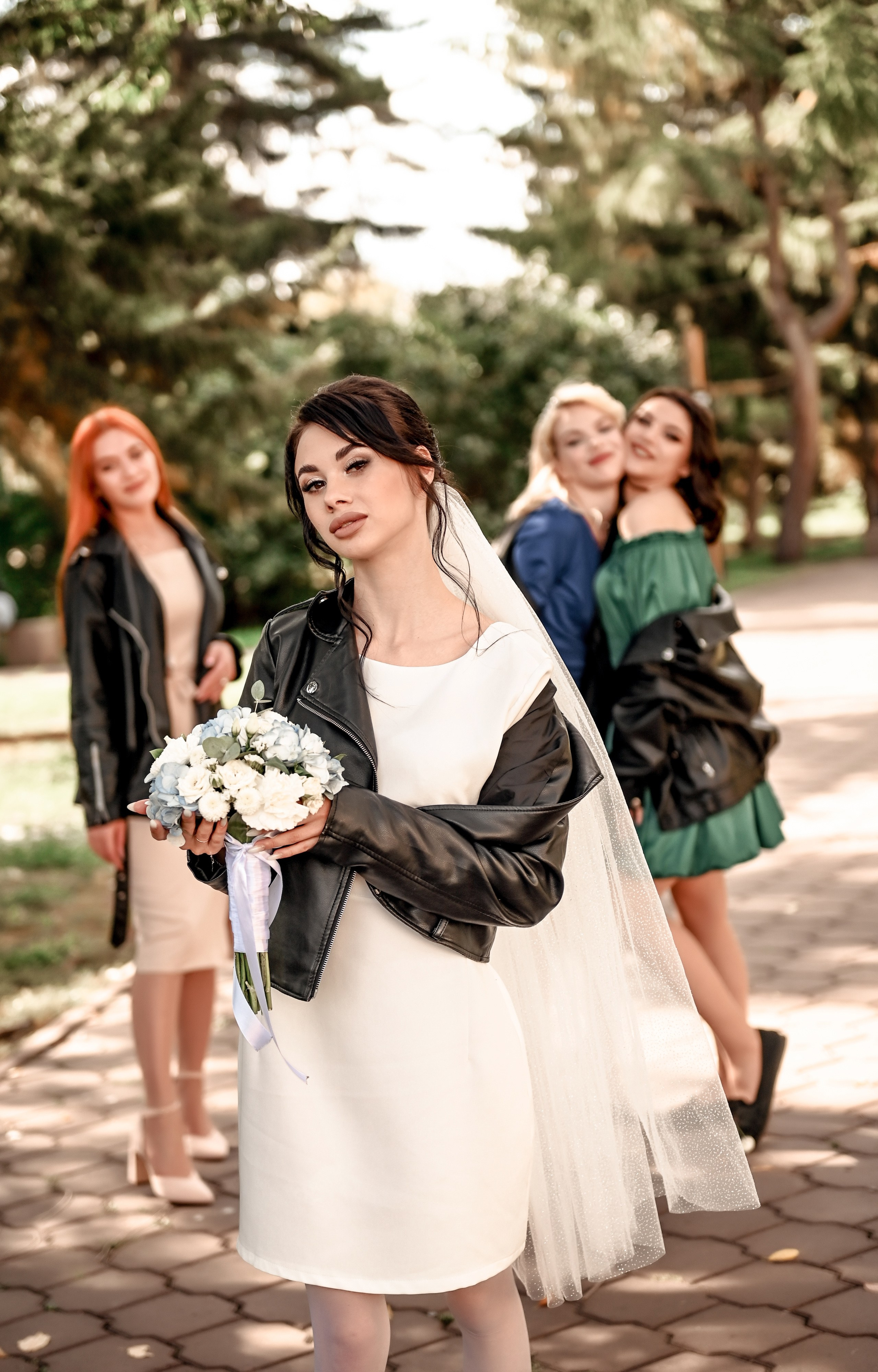 Небольшая часть фото со свадебной съемки Алексея и Даши. Свадебный, семейный, детский, контент фотограф в Омске Максим Ильин