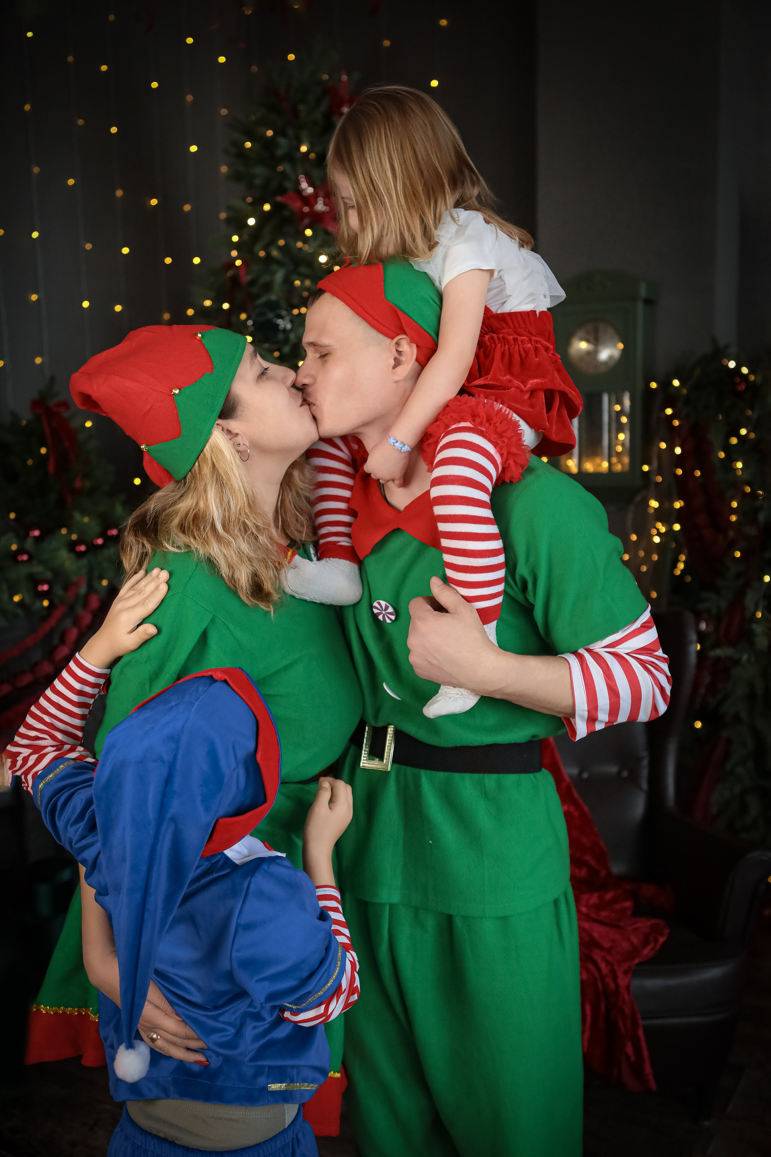 НОВОГОДНИЕ ФОТОСЕССИИ 2025-2026. Фотограф г. Хабаровск. Семейные и индивидуальные съёмки