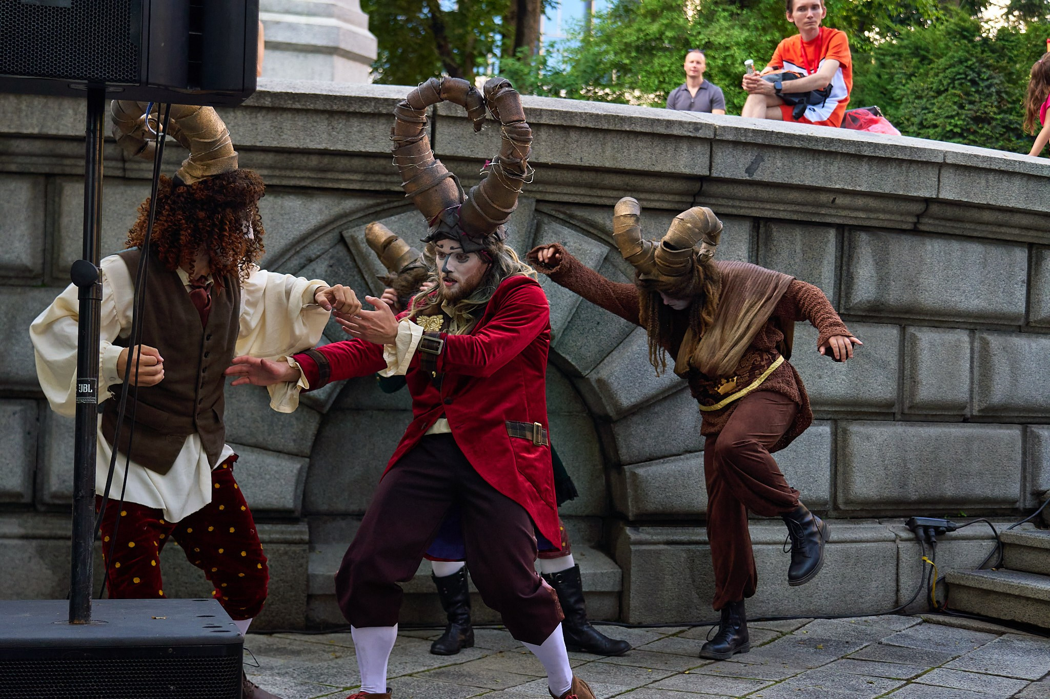 Уличный театр Владивосток. Профессиональный репортажный фотограф Инесса Иминова