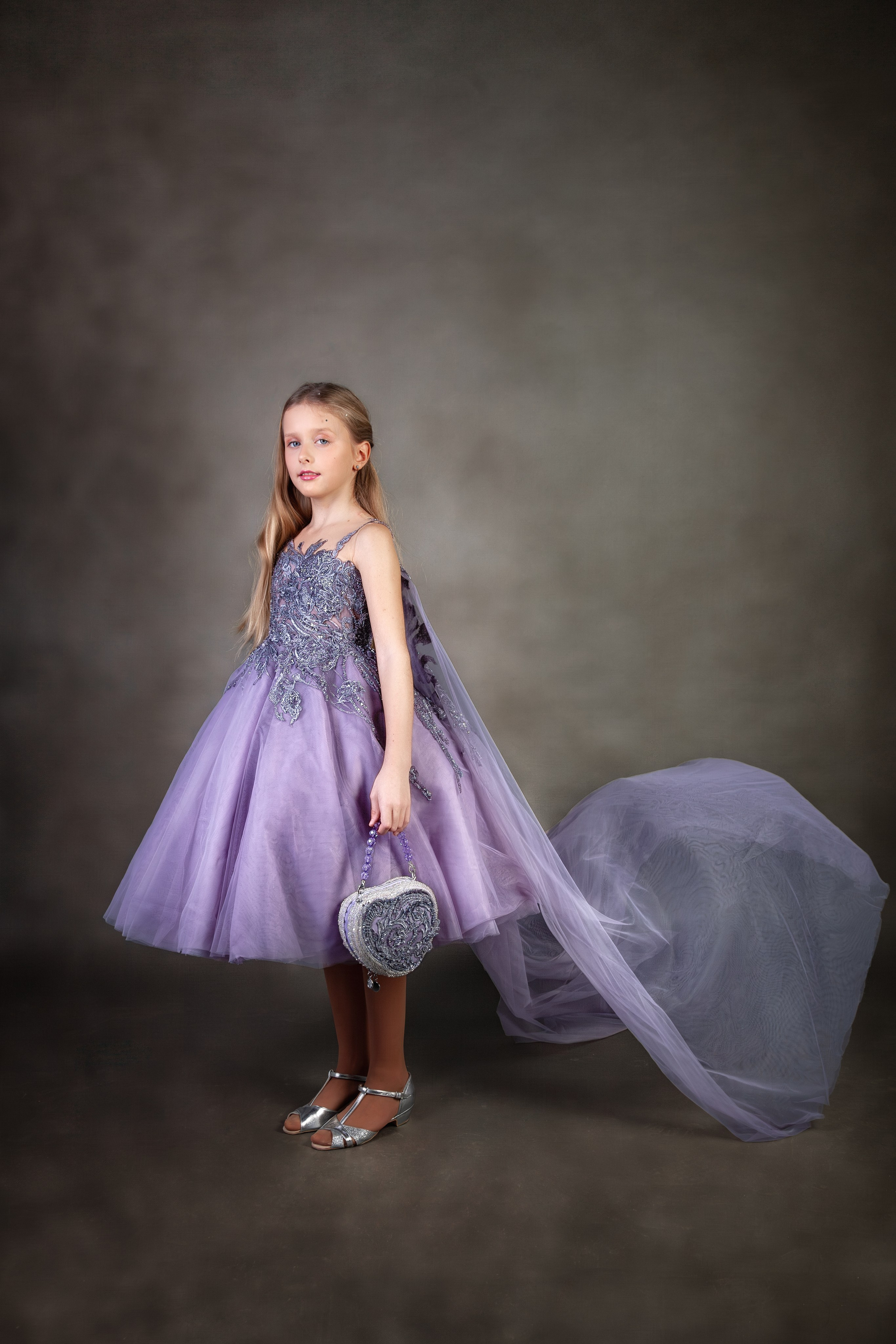 Презентация платья (студийный портрет). Фотограф и ретушер Маргарита Павлюк Москва