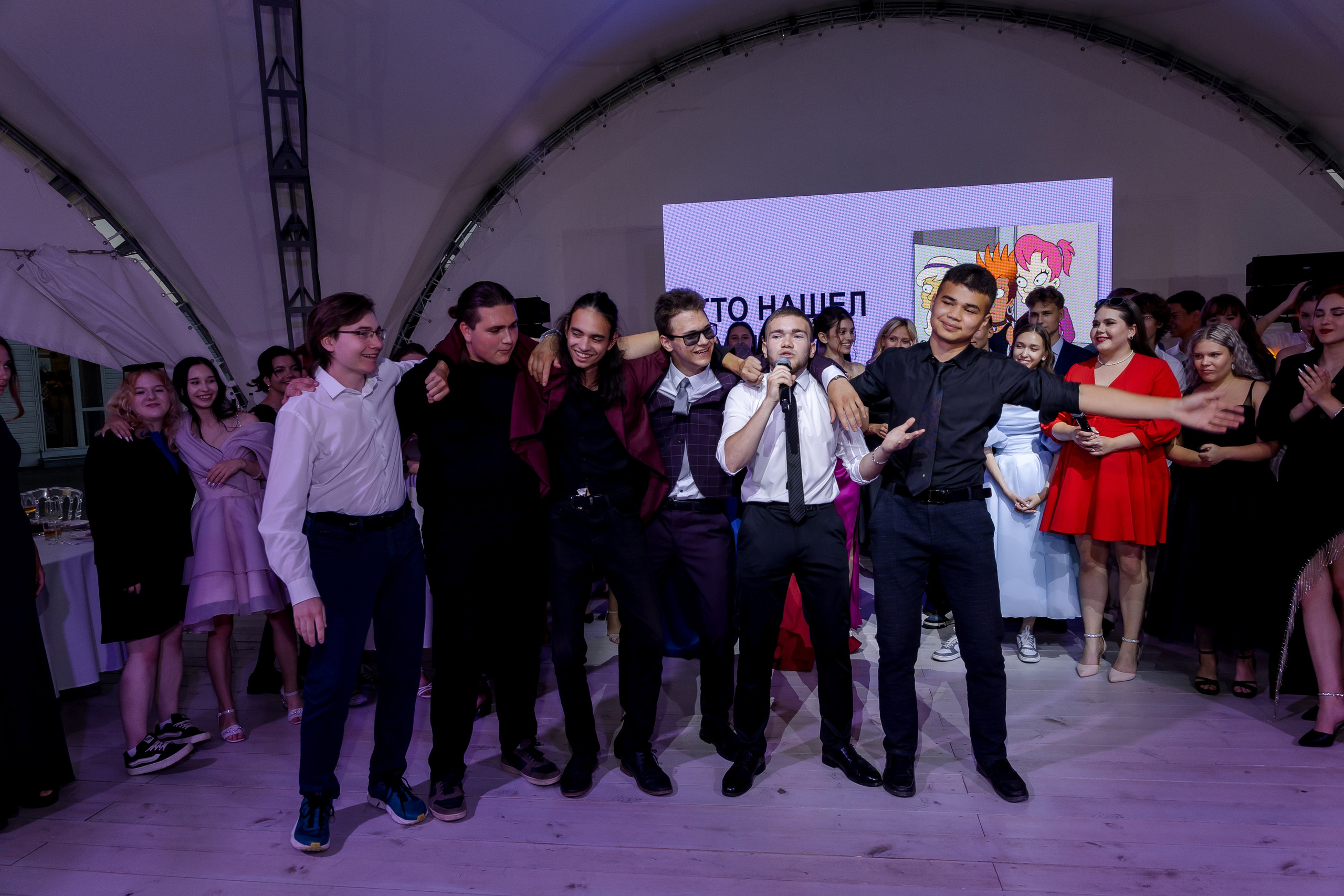 Выпускной Gimnaziya 52. Свадебный и семейный фотограф Динар Гильмутдинов