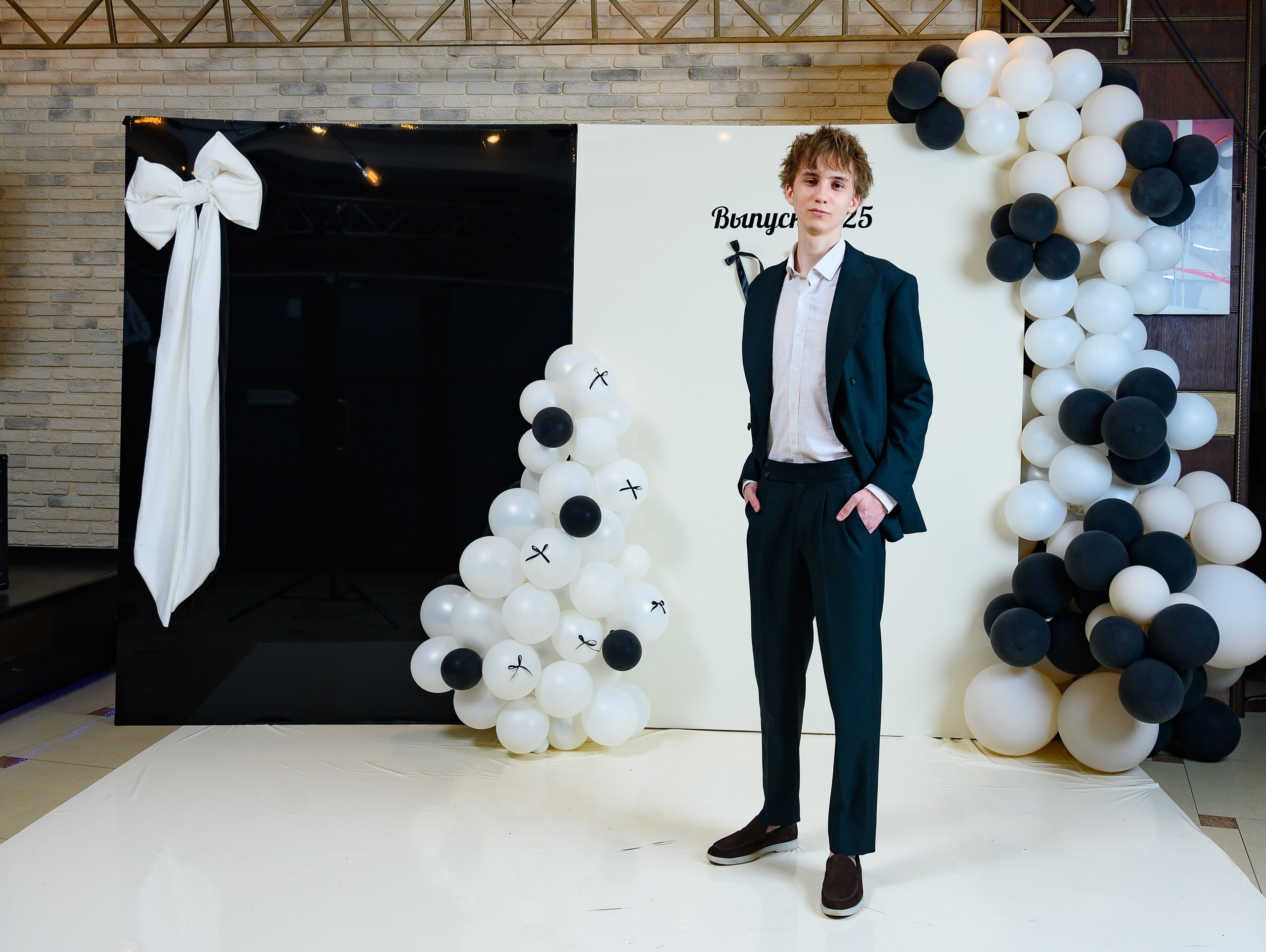 Выпускной 2025 11 кл. Семейный и детский фотограф в Новороссийске Лебедева Елена