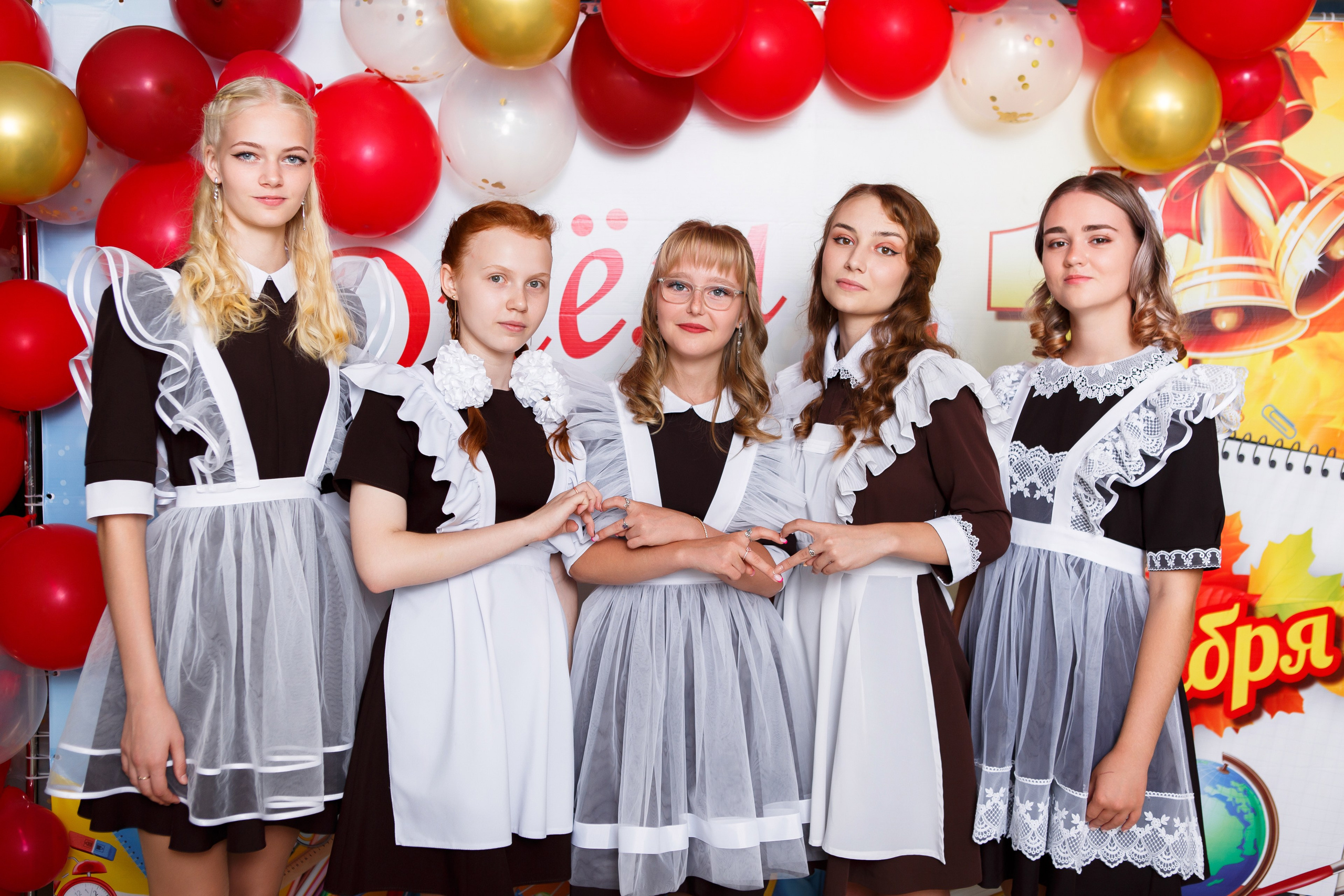 1 СЕНТЯБРЯ 2024 ГОДА — 9 ШКОЛА — ФОТОСЕССИЯ С РОДИТЕЛЯМИ. ТВОЙ АЛЬБОМ / ТВОИ ПРАВИЛА