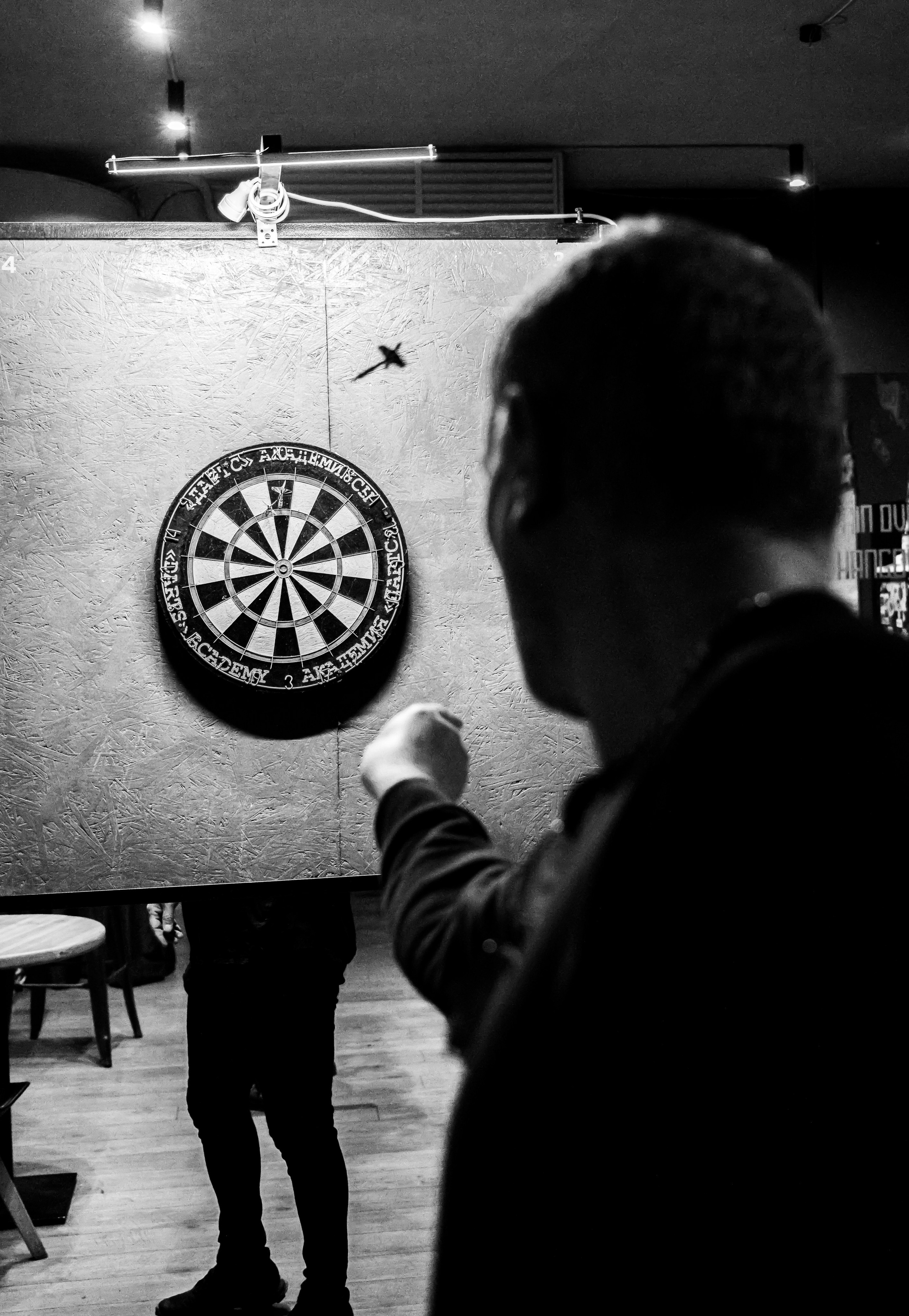 Фотосъемка мероприятия Ginger Pub Cup 2 — чемпионат по дартсу. Фотограф в Алматы Егор Поленов