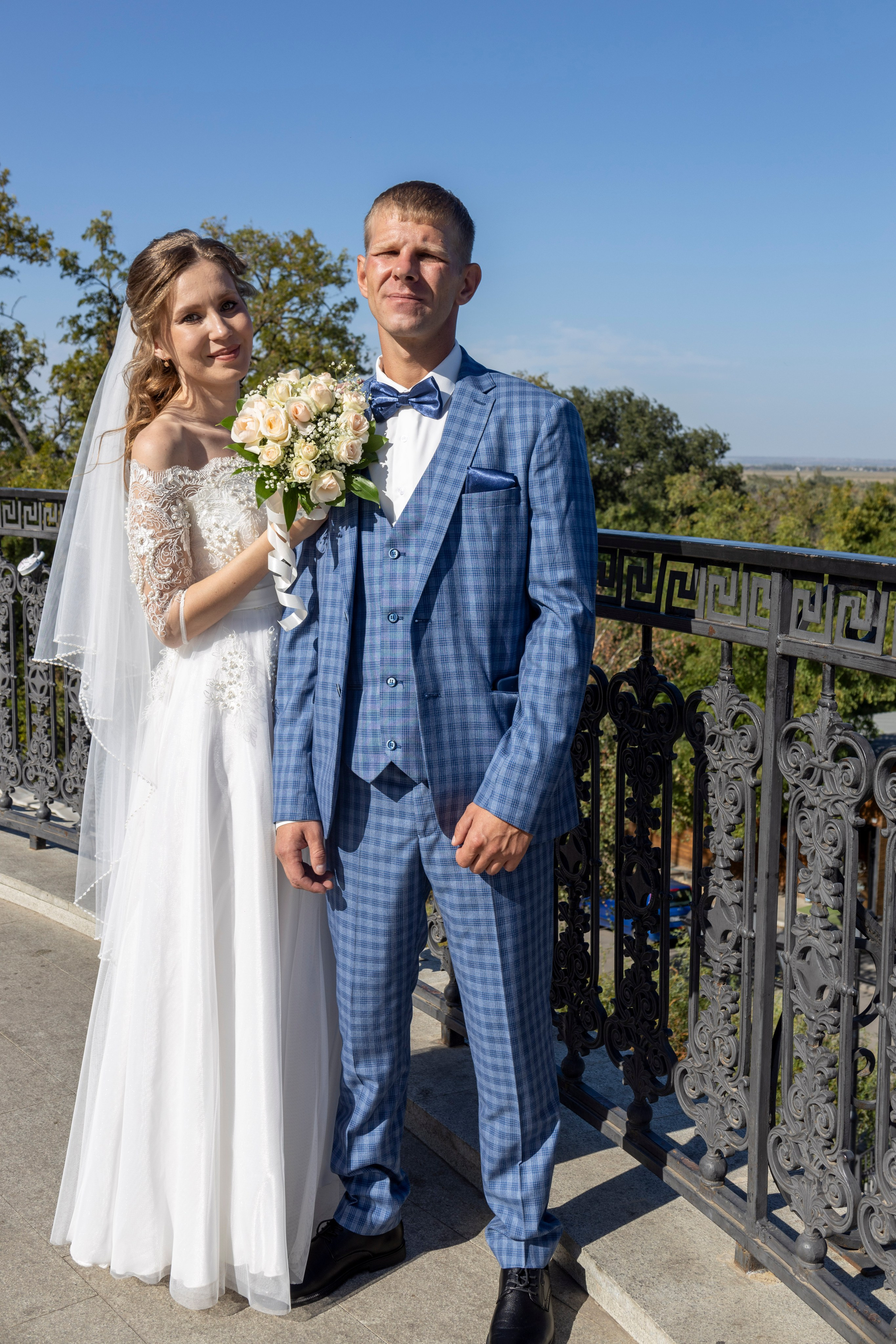 Свадьба замечательной пары и прогулка по городу Азов. Виктор и Вера. Свадебный фотограф ростовская область