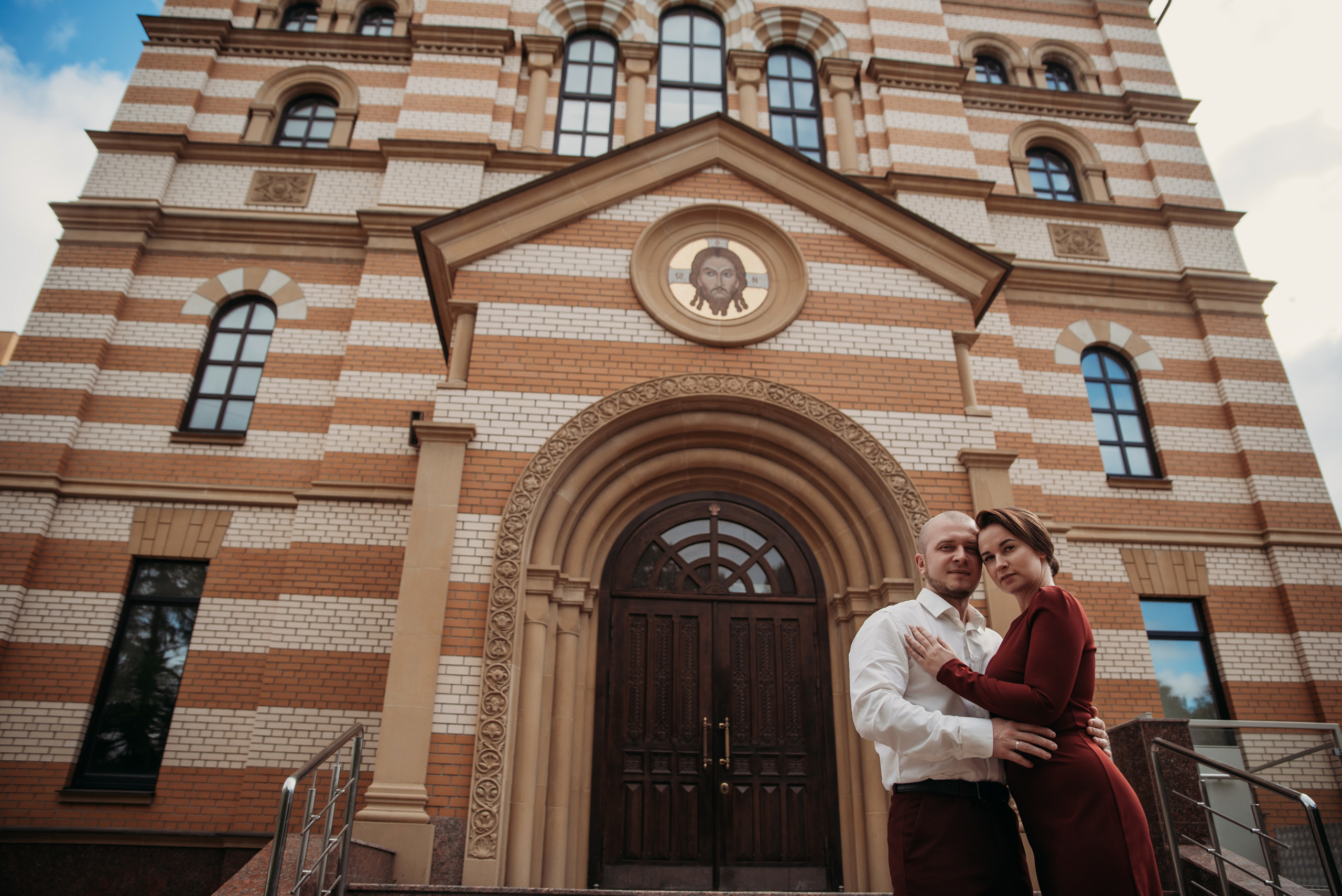 Таинство Венчания Храм в честь святого праведного Иоанна Кронштадтского. Семейный фотограф Олеся Батурина Рязань