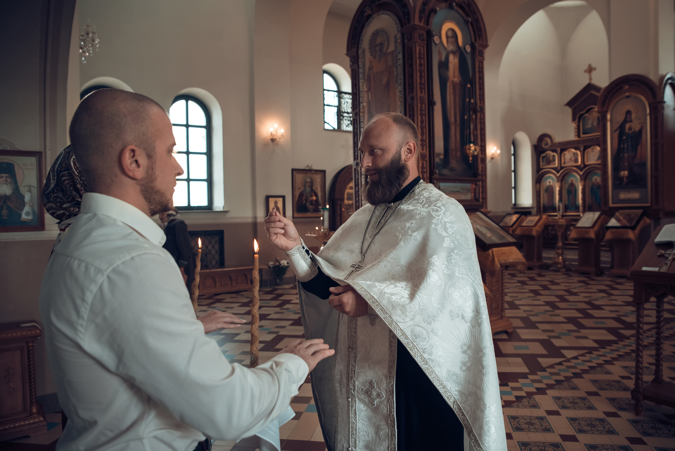 Таинство Венчания Храм в честь святого праведного Иоанна Кронштадтского. Семейный фотограф Олеся Батурина Рязань