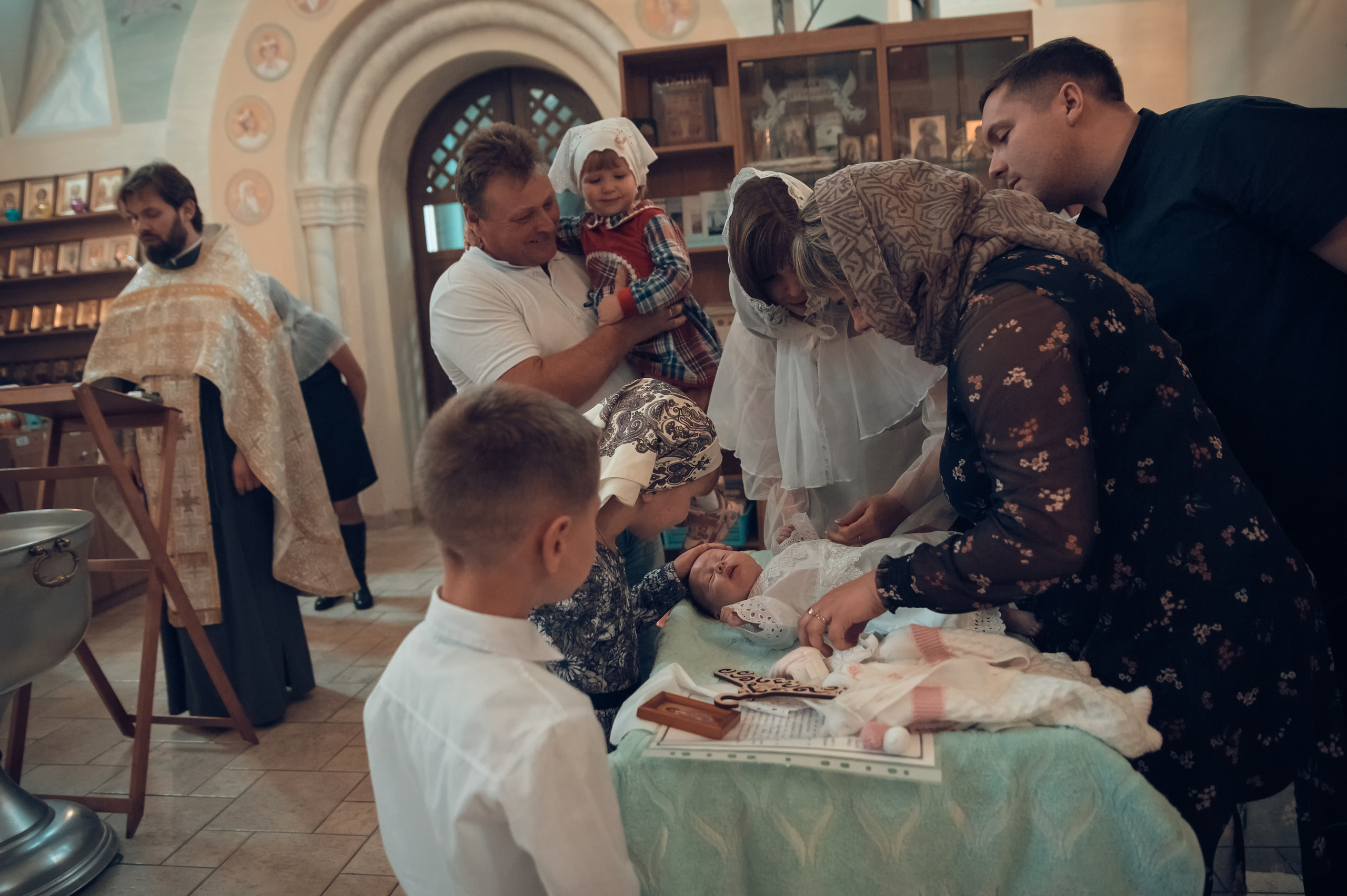 Таинство Крещения Церковь иконы Божией Матери Всецарица. Семейный фотограф Олеся Батурина Рязань