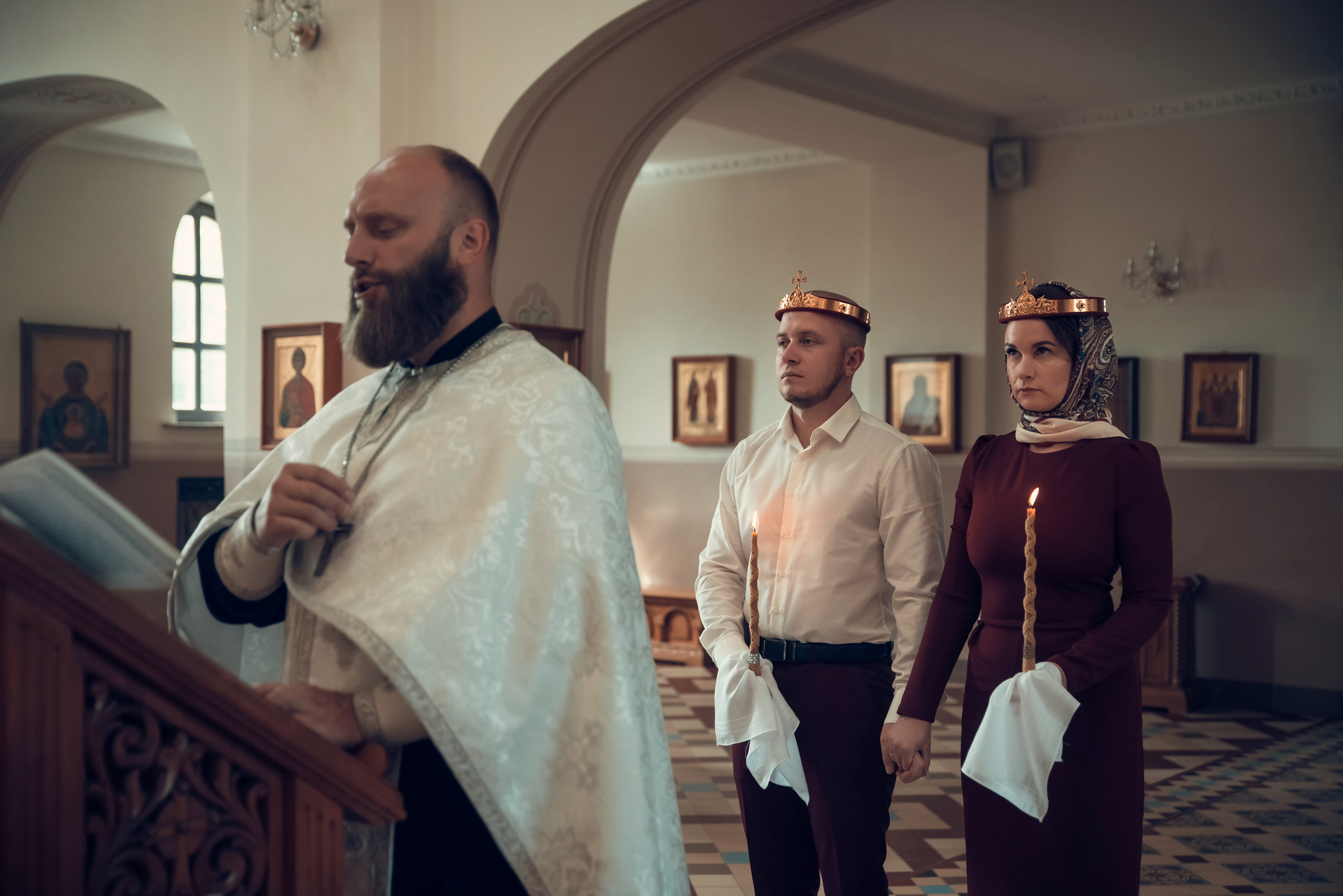 Таинство Венчания Храм в честь святого праведного Иоанна Кронштадтского. Семейный фотограф Олеся Батурина Рязань