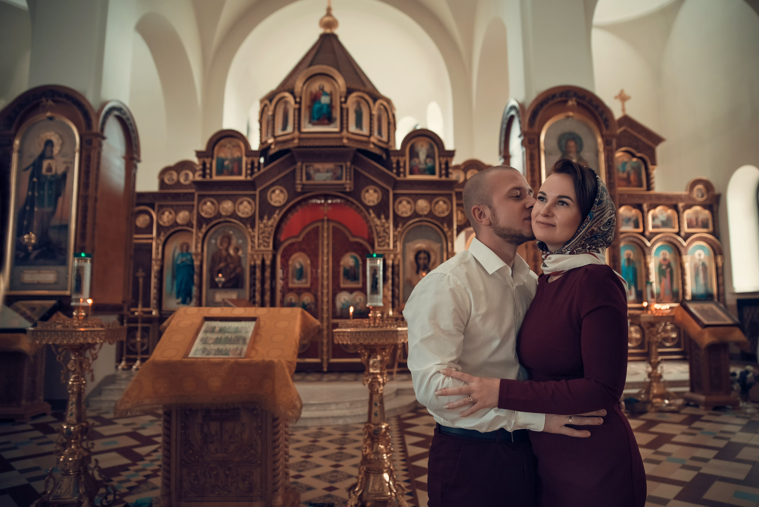 Таинство Венчания Храм в честь святого праведного Иоанна Кронштадтского. Семейный фотограф Олеся Батурина Рязань